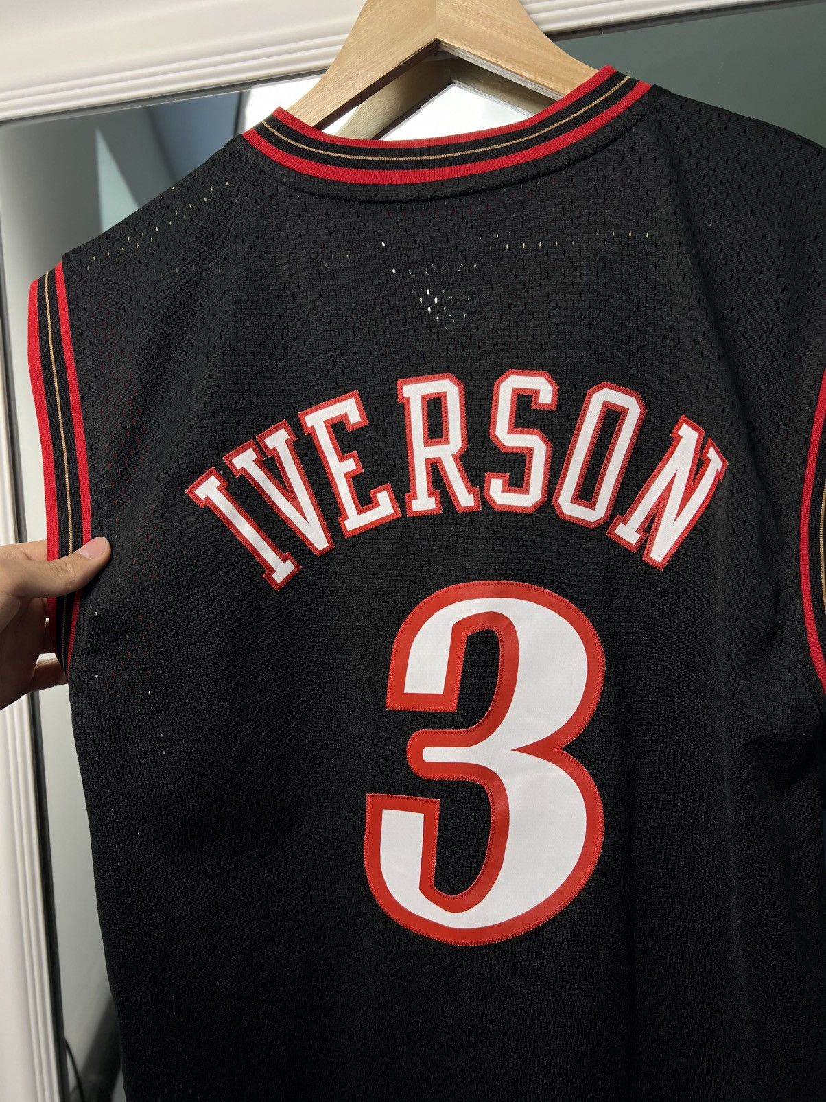 Adidas × NBA Adidas NBA Iverson #3 76ers Jersey Black Size S Size US S / EU 44-46 / 1 - 13 Thumbnail
