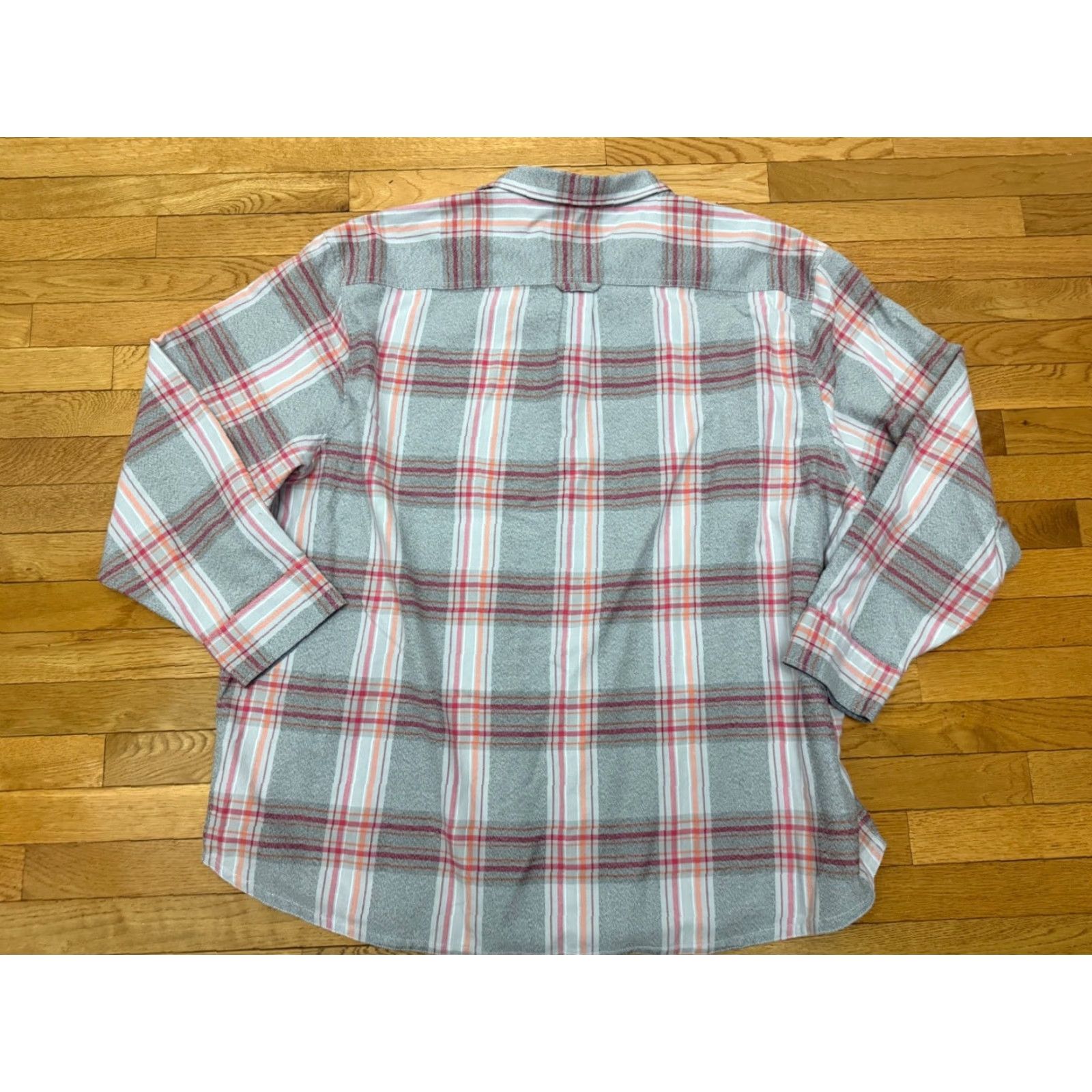 Tommy Bahama Tommy Bahama Canyon Beach Flannel Shirt Men’s 4XL Plaid Gray Red Big & Tall EUC Button-Up Casual Size US XXL / EU 58 / 5 - 2 Thumbnail