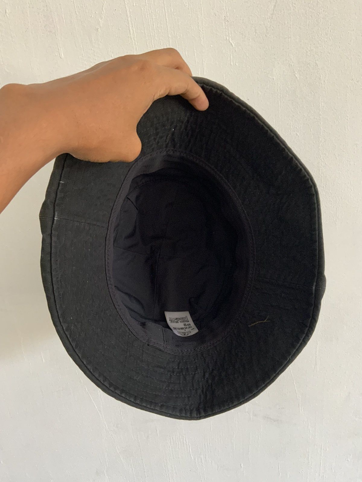 Japanese Brand Top Valu Fade Black Outdoor Bucket Hat Size ONE SIZE - 7 Thumbnail