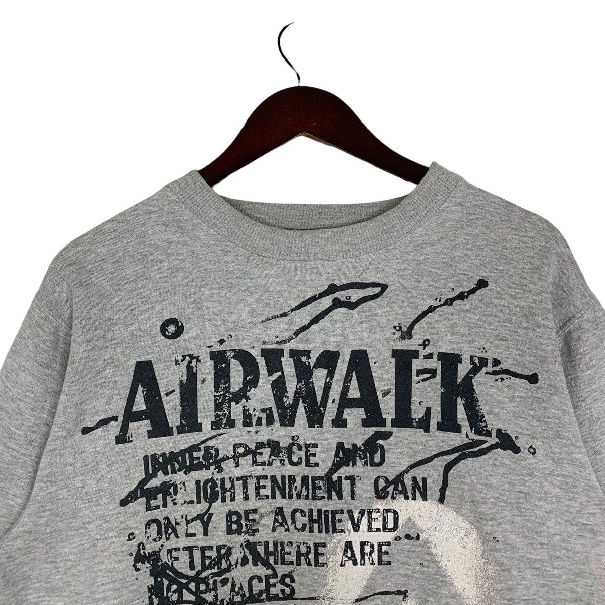 Airwalk × Japanese Brand Airwalk Skateboard Style Streetwear Crewneck Sweatshirt Size US M / EU 48-50 / 2 - 2 Thumbnail