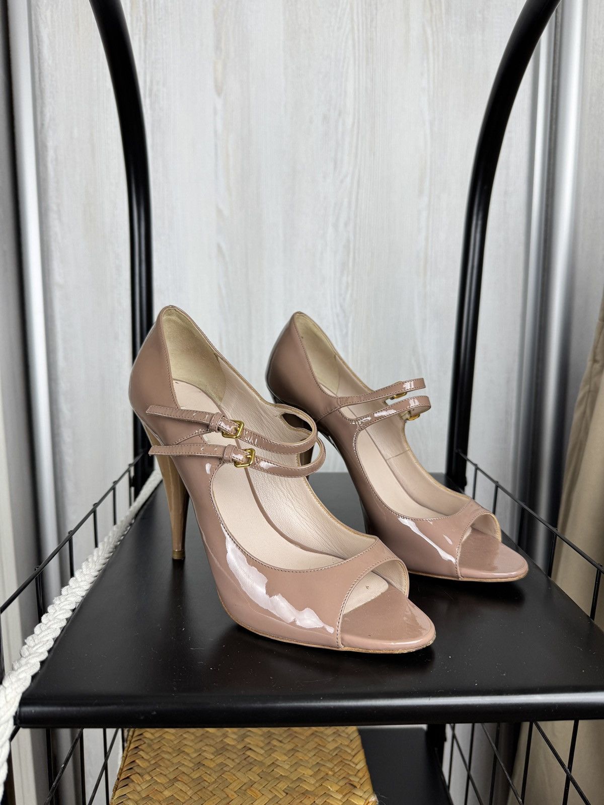 Miu Miu Miu Miu Nude Patent Leather Sandals Heels In Size 39.5 Size US 9.5 / IT 39.5 - 1 Thumbnail