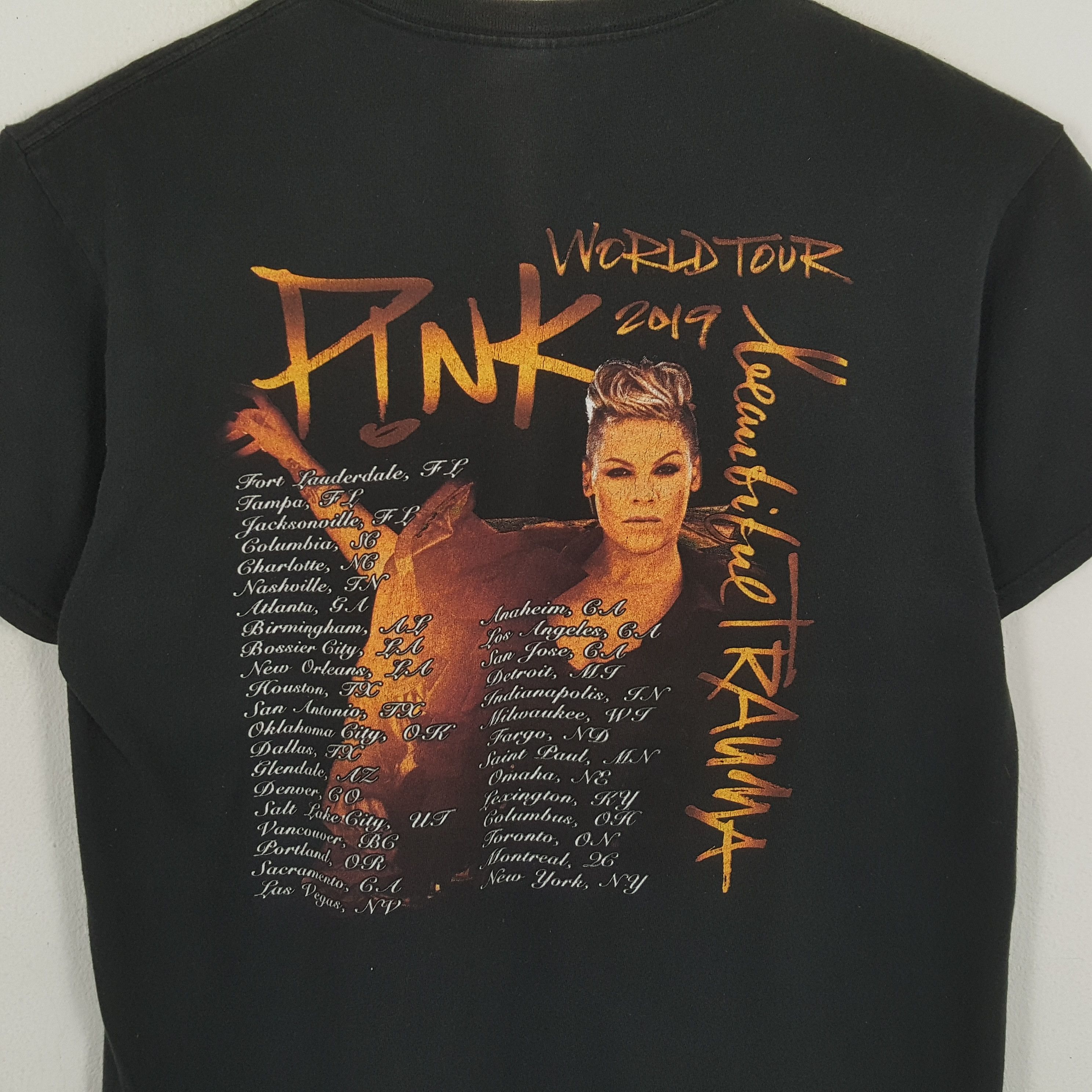 Band Tees × Vintage Vintage PINK TRAUMA American Singer Songwriter Tour T-Shirts Size US L / EU 52-54 / 3 - 4 Thumbnail
