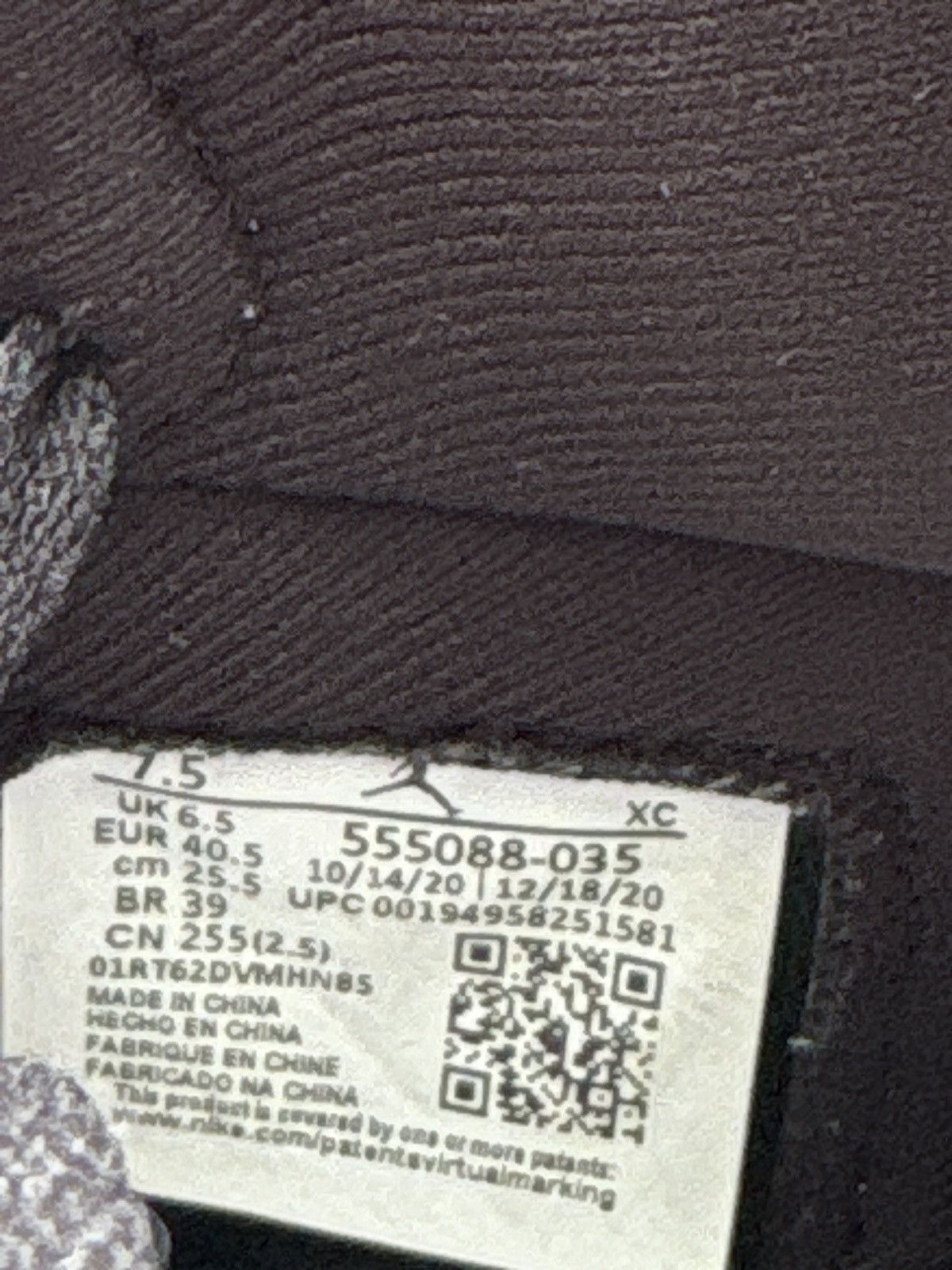 Jordan Brand Air Jordan 1 Retro High OG Shadow 2.0 Size US 7.5 / EU 40-41 - 7 Thumbnail