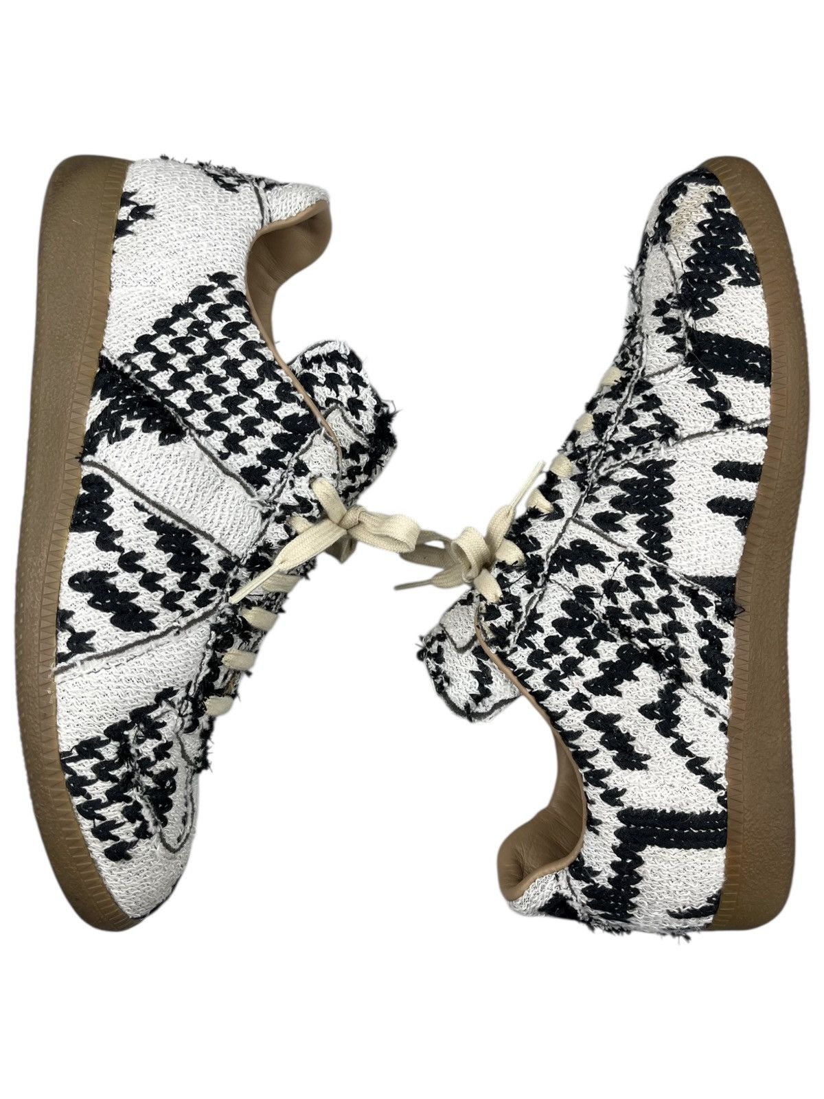 Maison Margiela AW18 Maison Margiela Distressed Tweed Replica Gat Sneakers Size US 9 / EU 42 - 1 Thumbnail