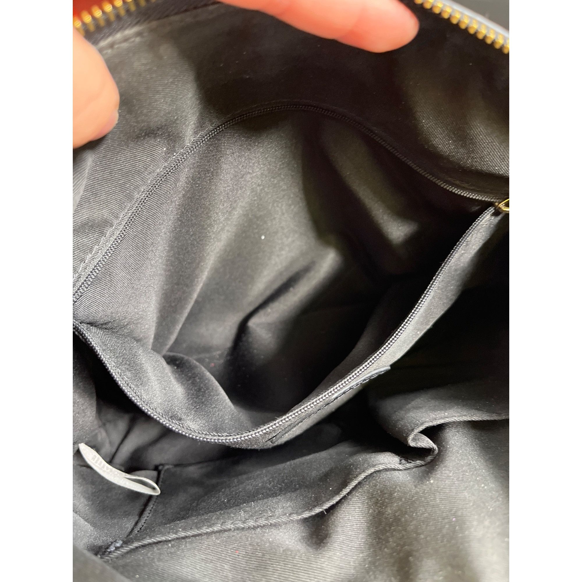 Fossil Fossil SKU 7461 Black Leather Crossbody Bag Purse Size ONE SIZE - 8 Thumbnail