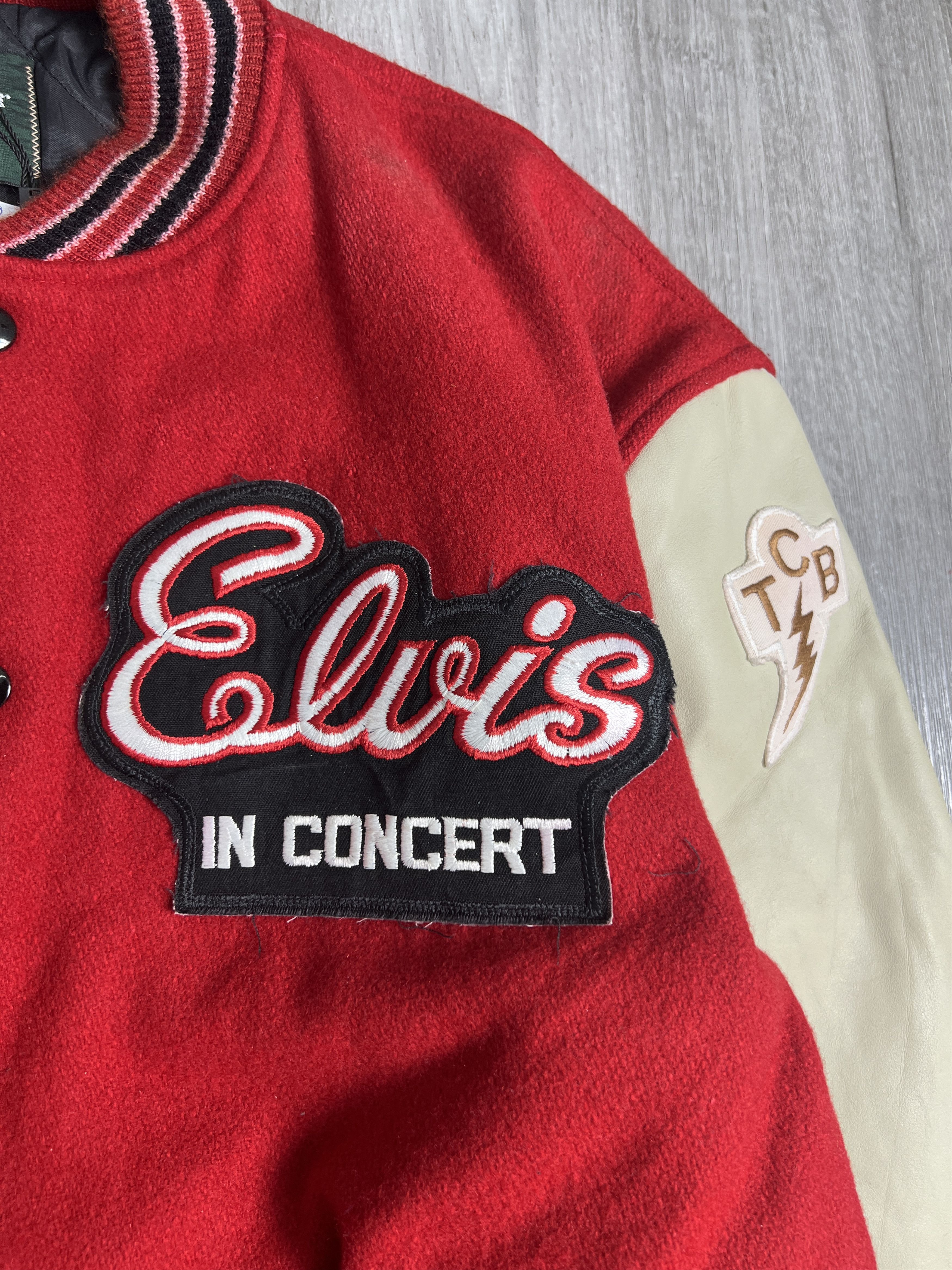 Band Tees Vintage Elvis in Concert Varsity Jacket JK689 Size US XL / EU 56 / 4 - 2 Thumbnail
