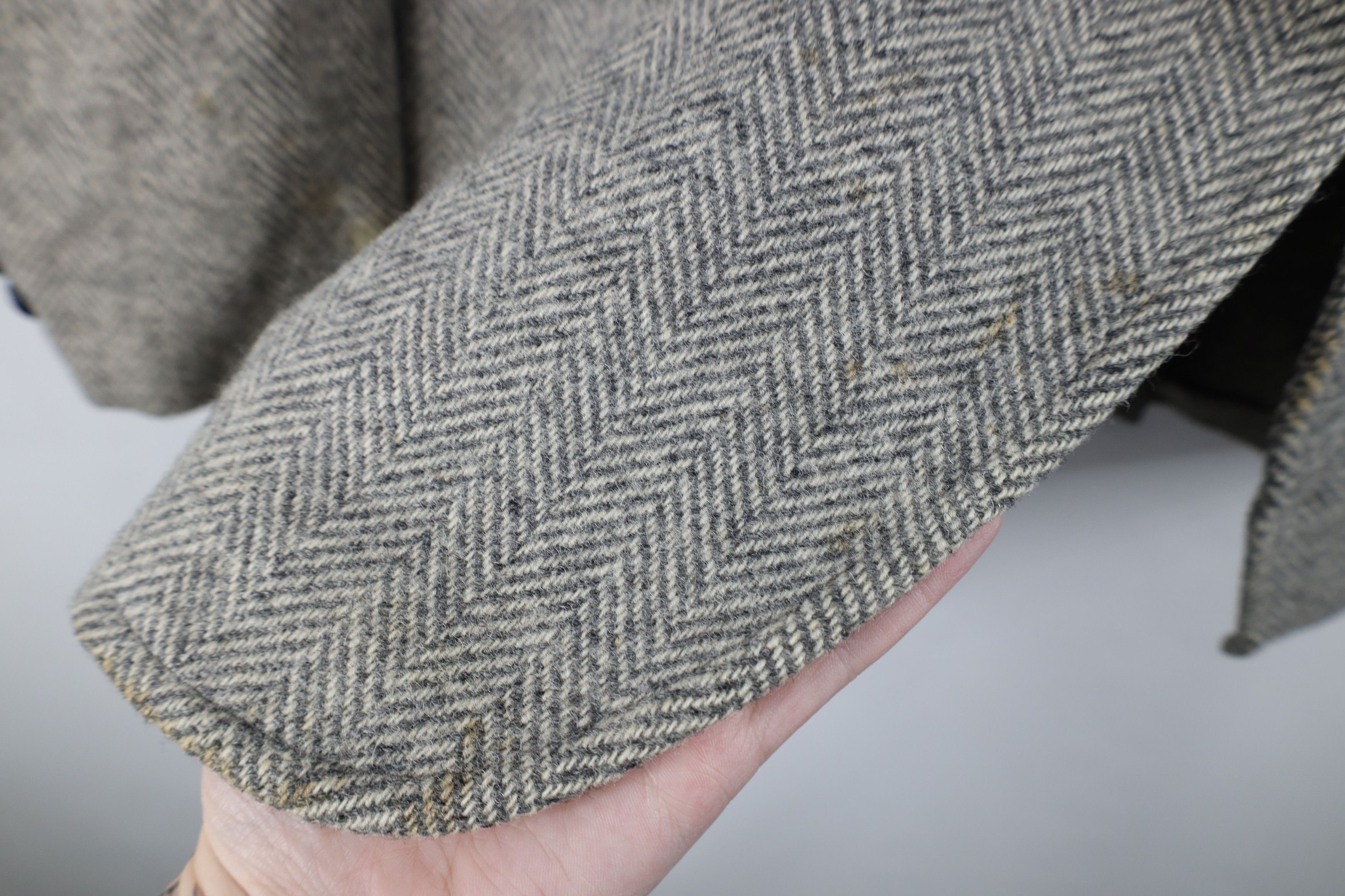 Vintage Vintage 90s Streetwear Herringbone Suit Coat Blazer Jacket Size US L / EU 52-54 / 3 - 4 Thumbnail