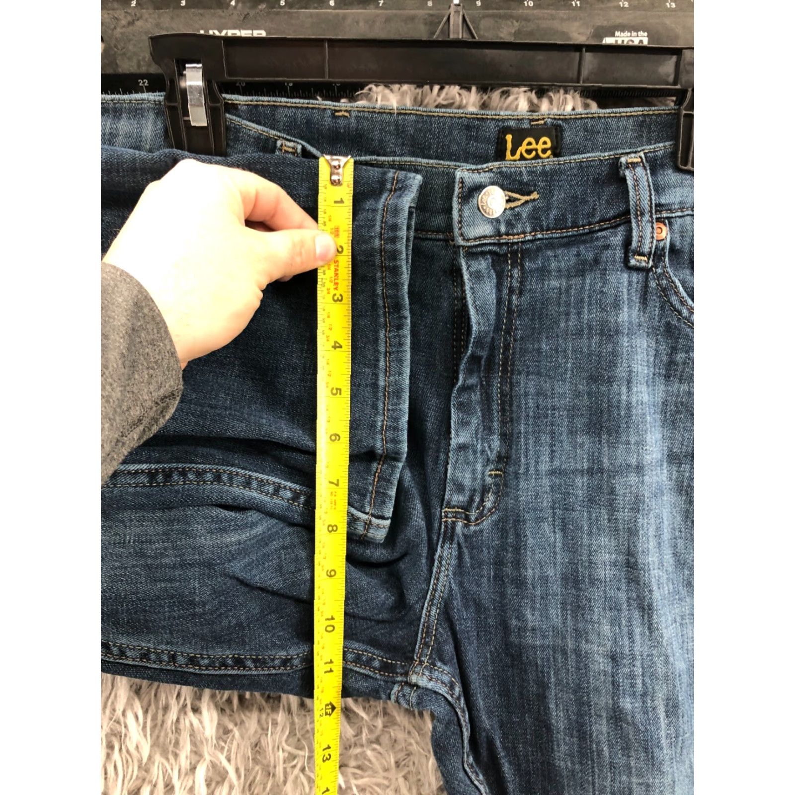 Lee Lee Jeans Regular Straight Mens Mid Rise Medium Wash Blue 38x29 5-Pocket Denim Cotton Blend Belt Loops Classic Fit Vintage No N/A Size US 38 / EU 54 - 4 Thumbnail