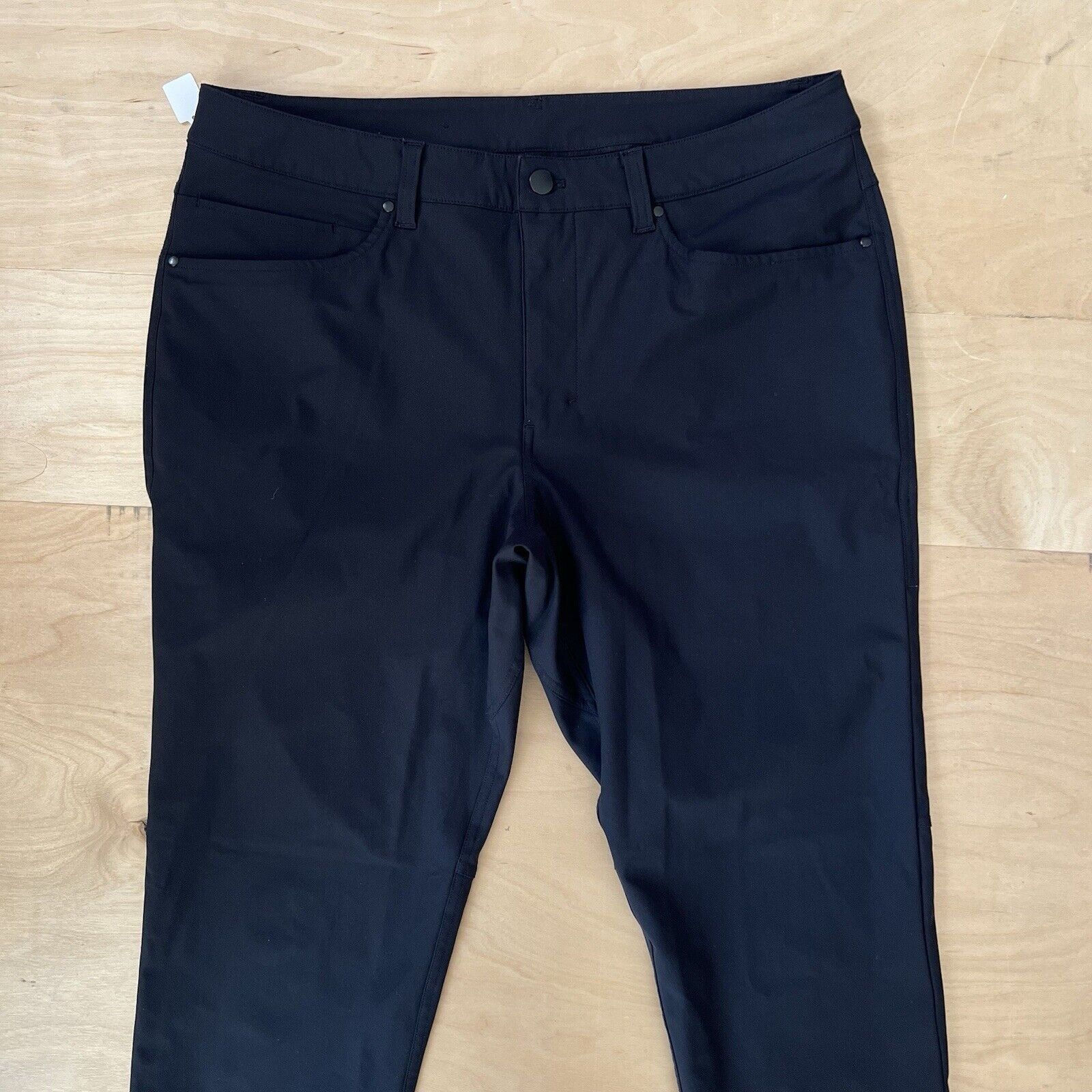 Lululemon Lululemon ABC Pants 34 Black Athleisure Casual Workwear Size US 34 / EU 50 - 3 Thumbnail