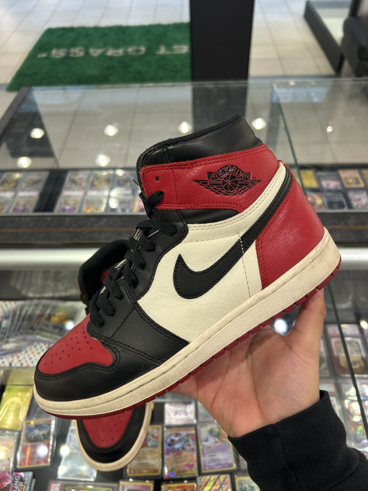 Jordan Brand Jordan 1 bred toe 2018 Size US 8 / EU 41 - 2 Thumbnail