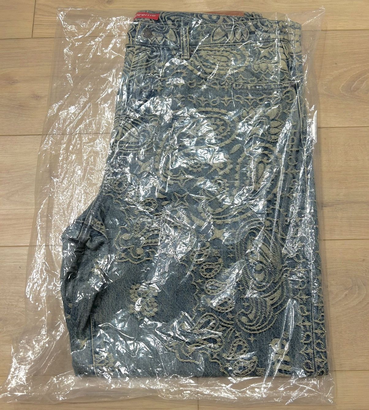 Supreme Supreme SS25 Bandana Jacquard Baggy Jean Size 34 DS Size US 34 / EU 50 - 3 Thumbnail