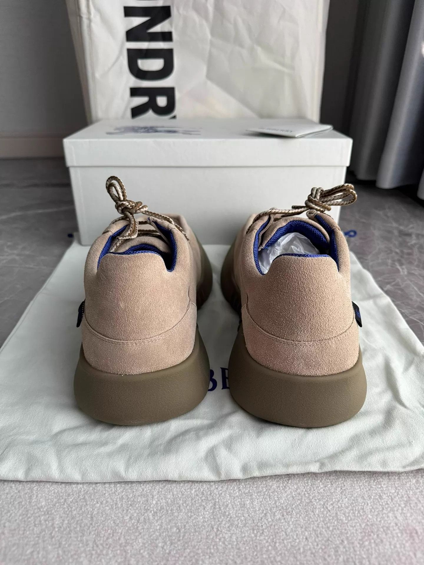 Burberry Burberry Men's Casual Sneakers Light Gray Size 41 Size US 8 / EU 41 - 3 Thumbnail