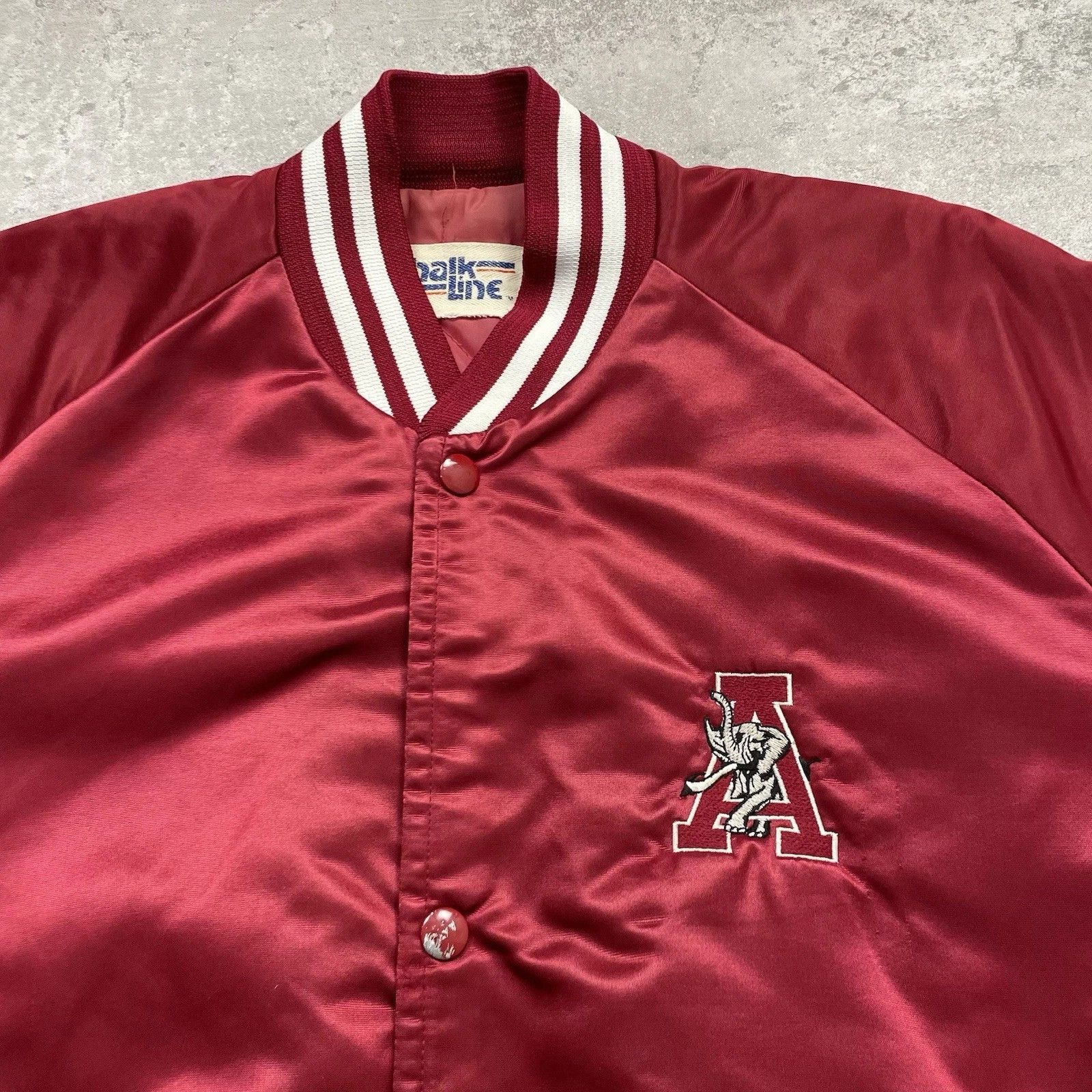 Chalk Line × NCAA × Vintage ALABAMA CRIMSON TIDE CHALK LINE SATIN JACKET SPELL OUT Size US M / EU 48-50 / 2 - 4 Thumbnail
