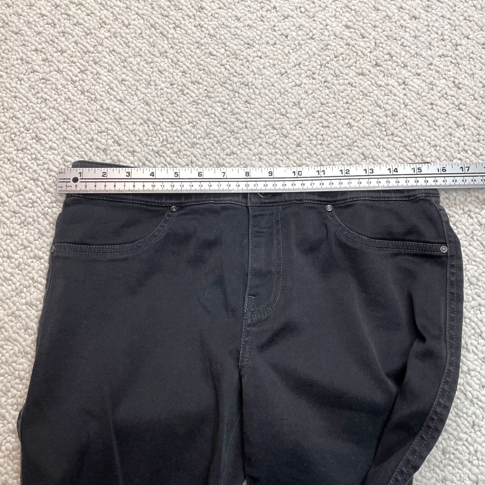 Vintage Elie Tahari Jeans Womens Straight Leg Black Stretch Pockets Solid 31x31.5 Size 24" / US 00 / IT 34 - 5 Thumbnail