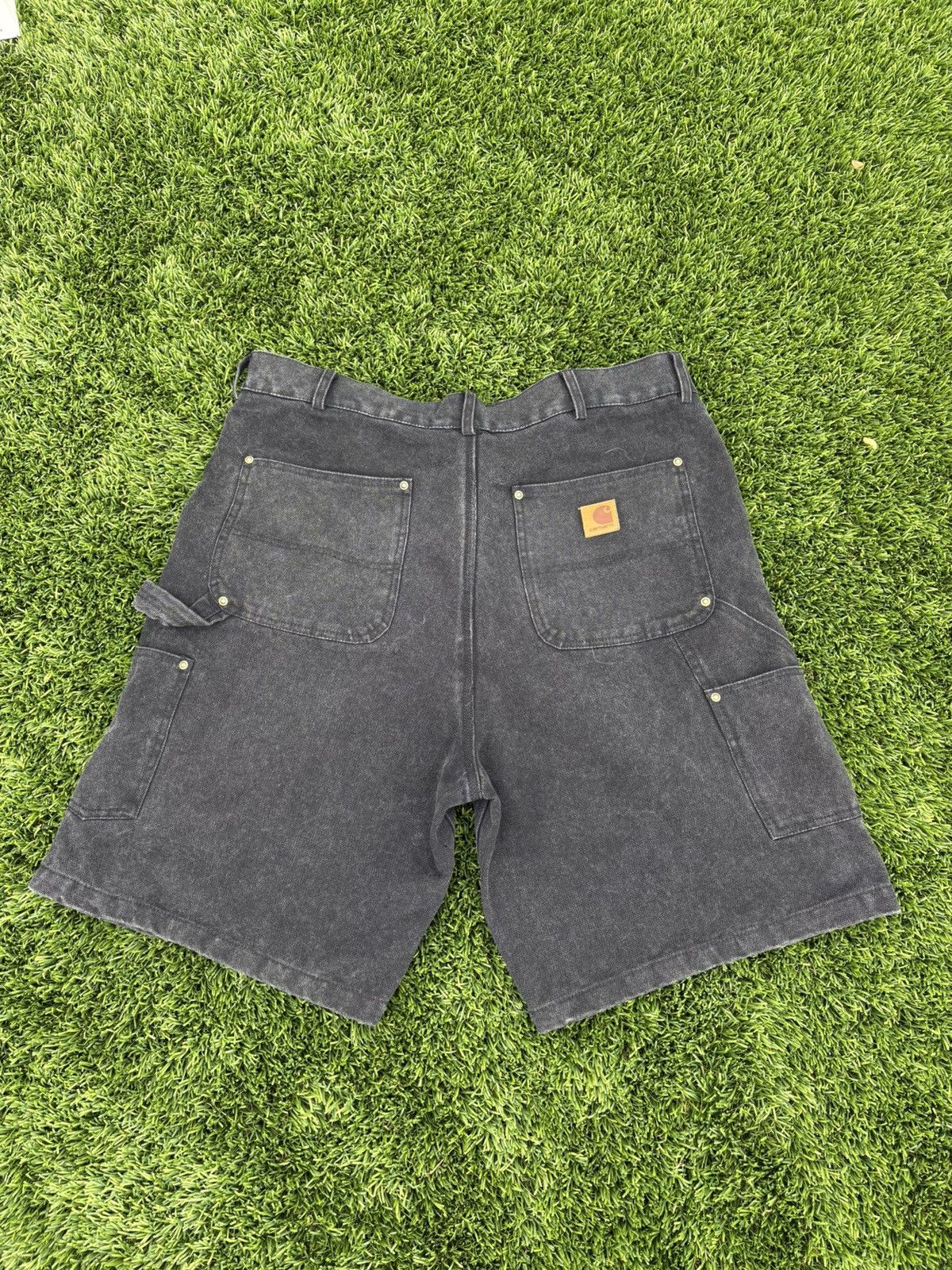 Carhartt Carhartt 36x32 jean shorts Size US 32 / EU 48 - 2 Thumbnail