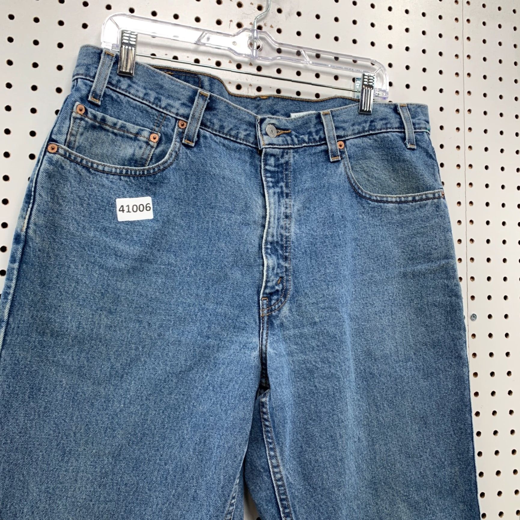 Levi's VINTAGE Levi's 550 Jeans Mens 36x32 Light Blue Denim Straight Relaxed Fit 32 36 35in Waist - Levi's 550 Denim Jeans Mens 36x32 Blue Light Wash Size US 36 / EU 52 - 6 Thumbnail
