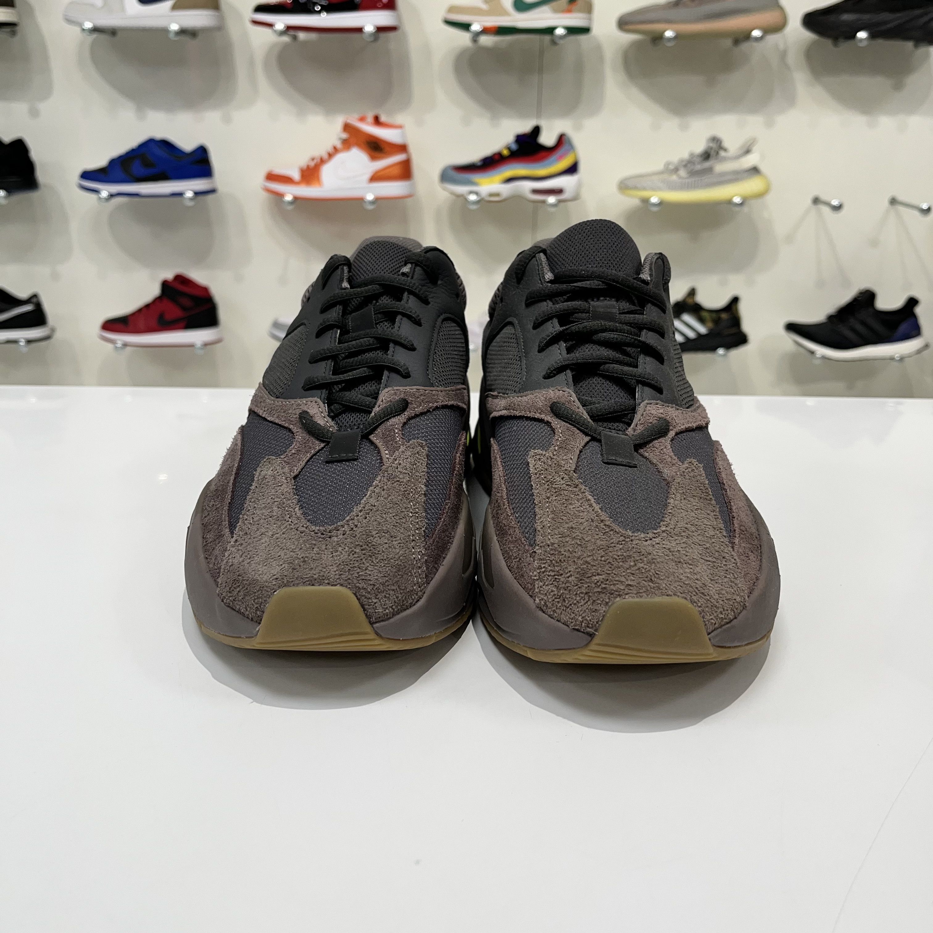 Adidas Adidas Yeezy Boost 700 Mauve Size US 11 / EU 44 - 9 Thumbnail