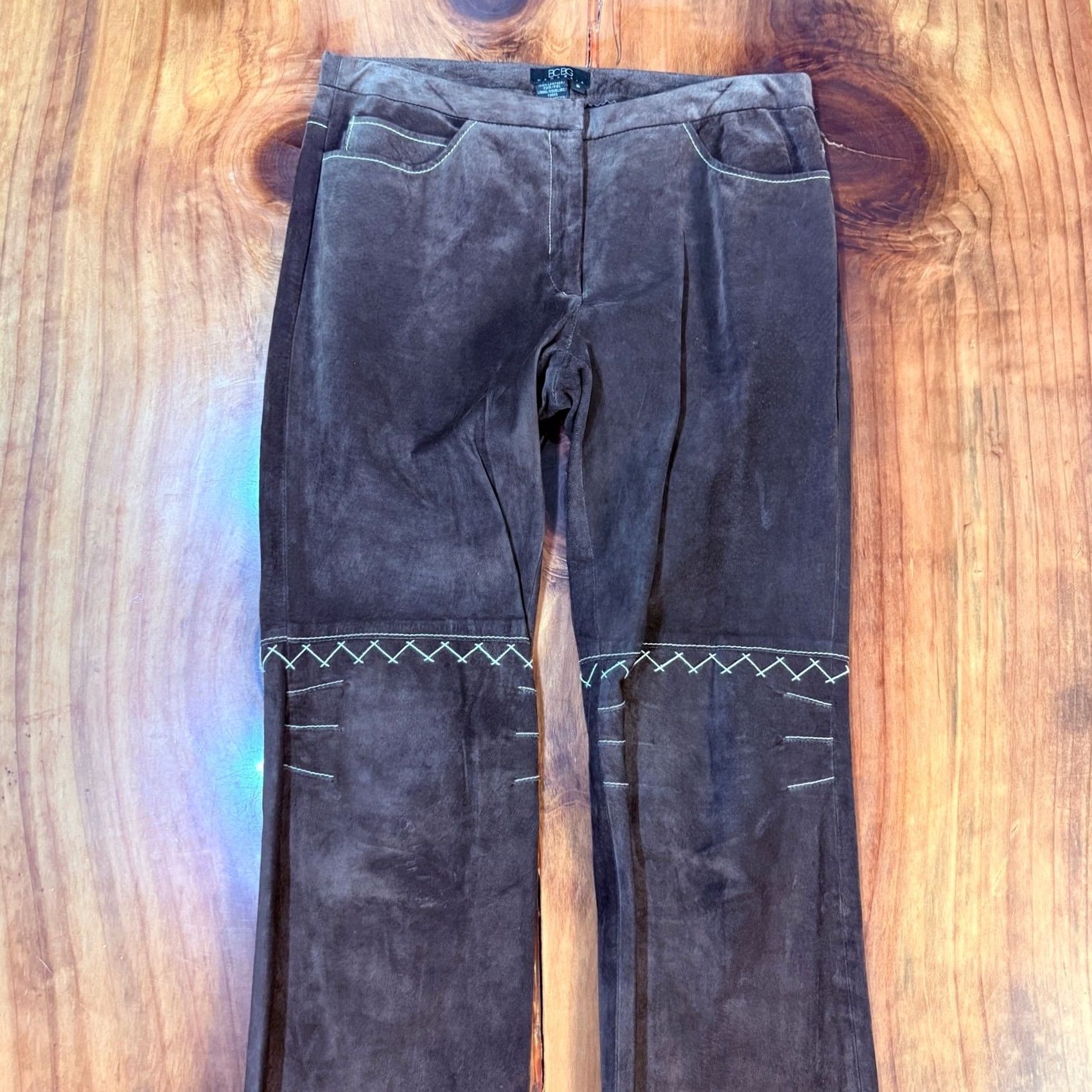 Bcbgmaxazria VINTAGE Y2K BCBGMAXAZRIA Pants 6 Suede Bootcut Western Chino Button PULL ON Inseam 32 Womens Size 24" / US 00 / IT 34 - 3 Thumbnail