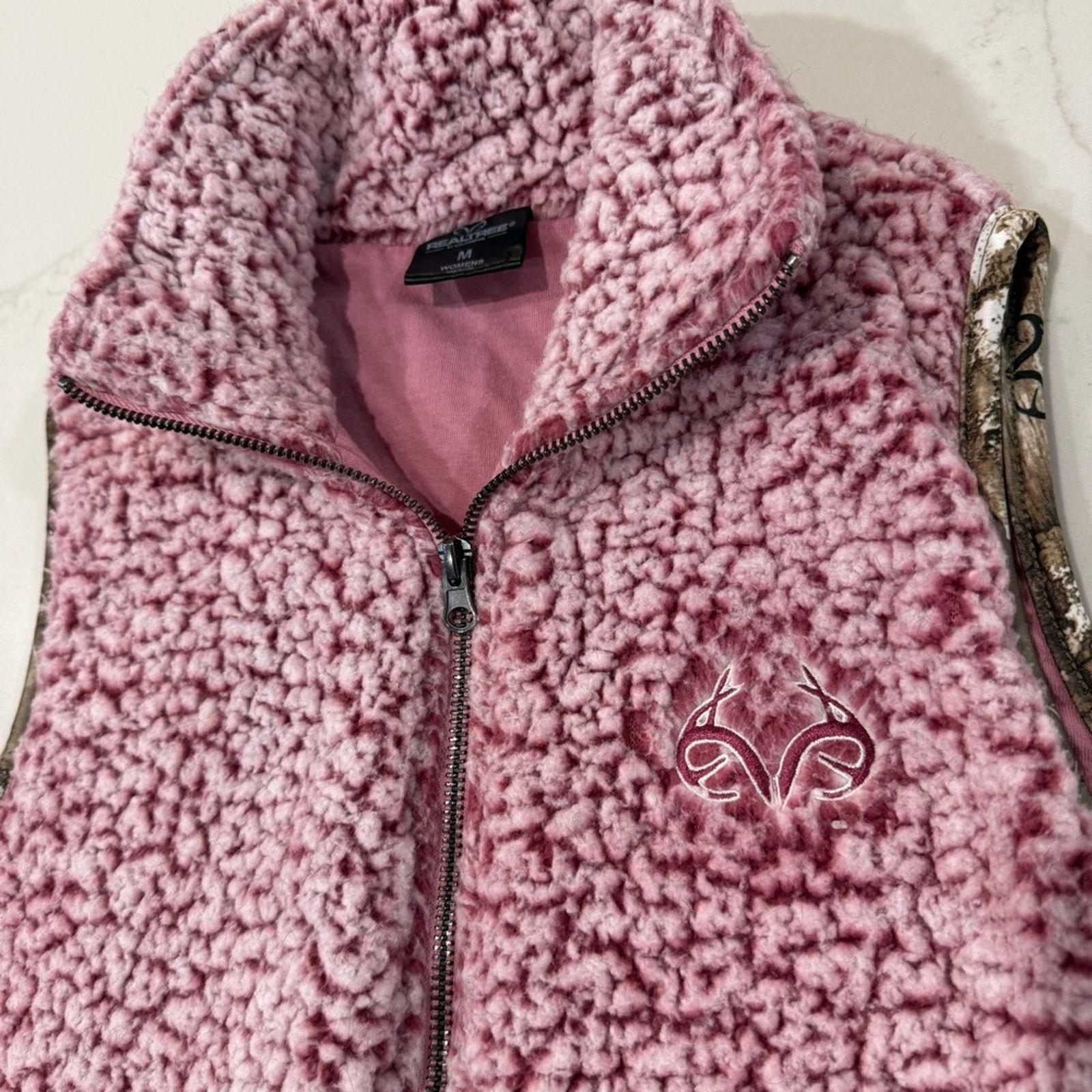 Realtree Real Tree Full Zip Sherpa Vest Women’s Medium Pink Camo Trim Size M / US 6-8 / IT 42-44 - 3 Thumbnail