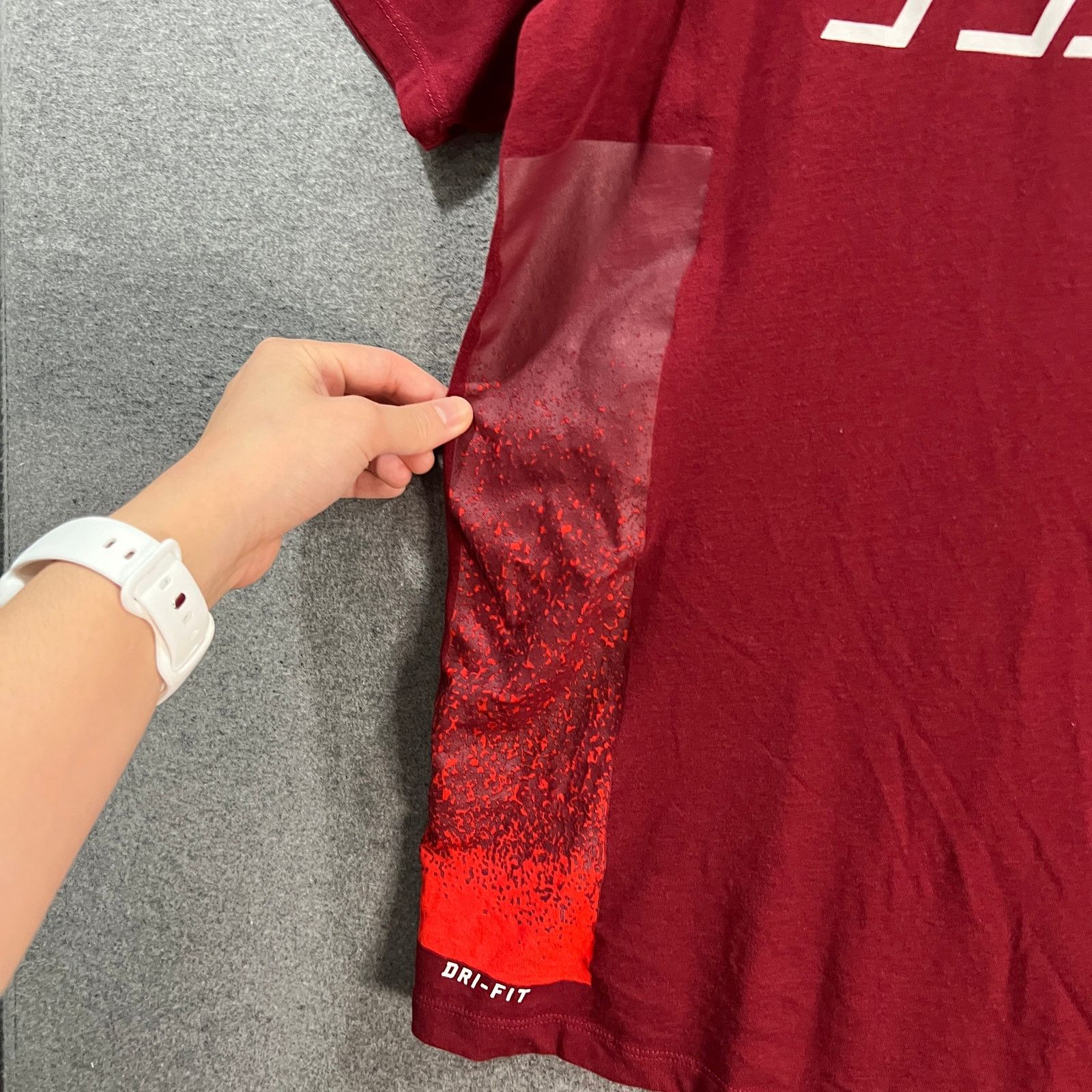 Nike Nike Dri-Fit T Shirt Red and White Outdoor Athletic Casual Size M / US 6-8 / IT 42-44 - 6 Thumbnail