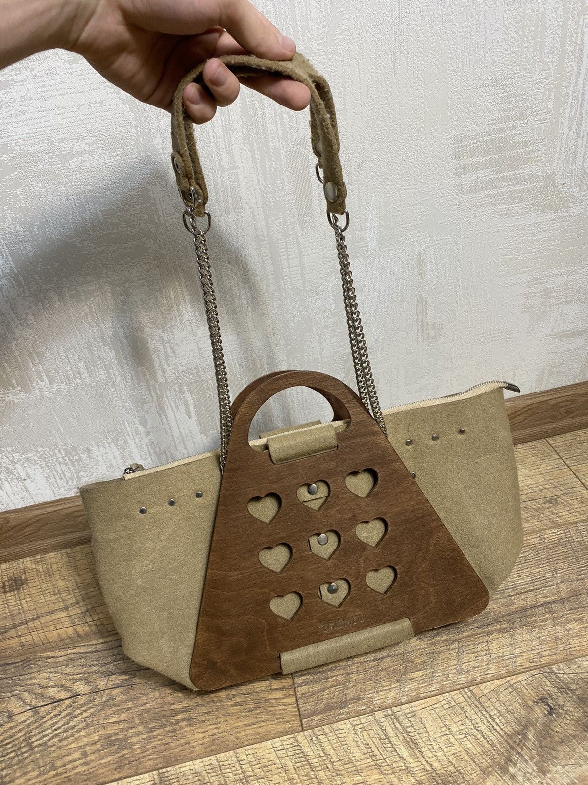 Vintage Vintage Unique Heart Cutout Wooden Handle Bag Size ONE SIZE - 1 Thumbnail