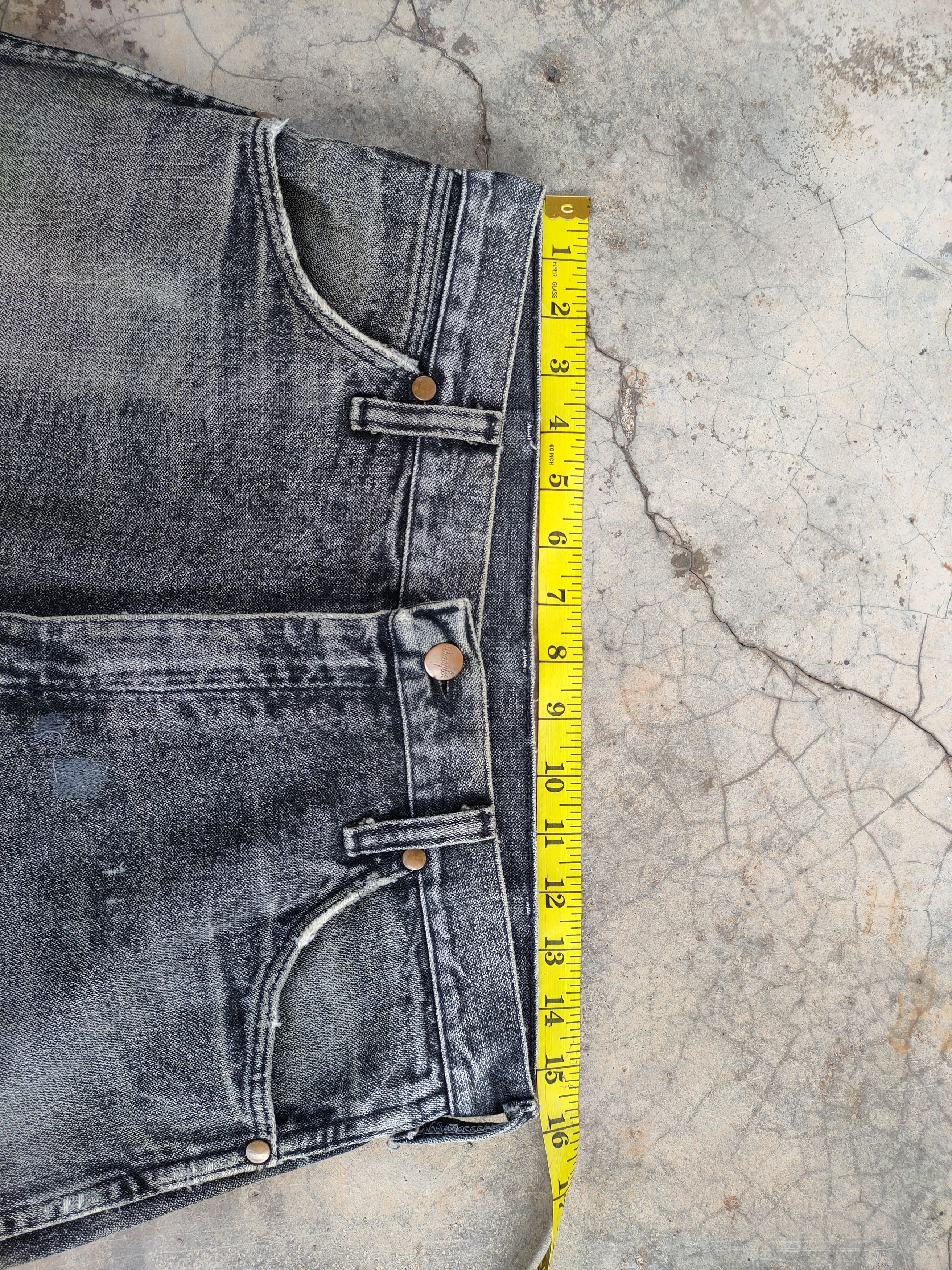 Jean VINTAGE WRANGLER MADE IN USA FADED RIPPED JEANS DENIM PANTS Size US 31 - 8 Thumbnail