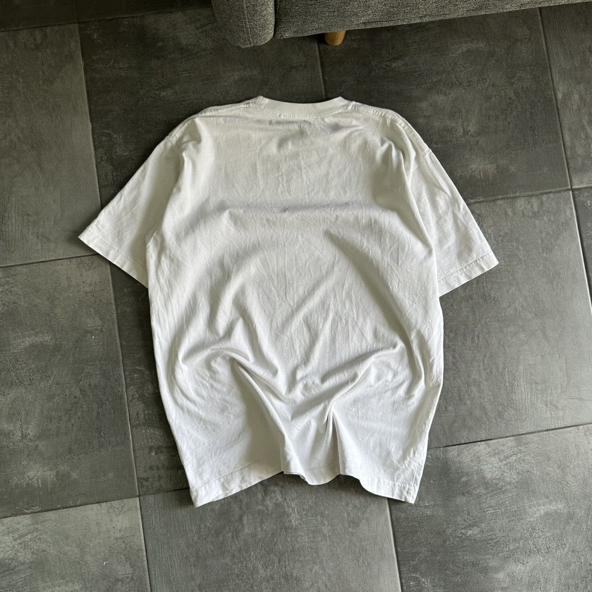 Uniqlo Vintage Future Laboratories & Uniqlo T-shirts Trashed Japan Size US M / EU 48-50 / 2 - 5 Thumbnail