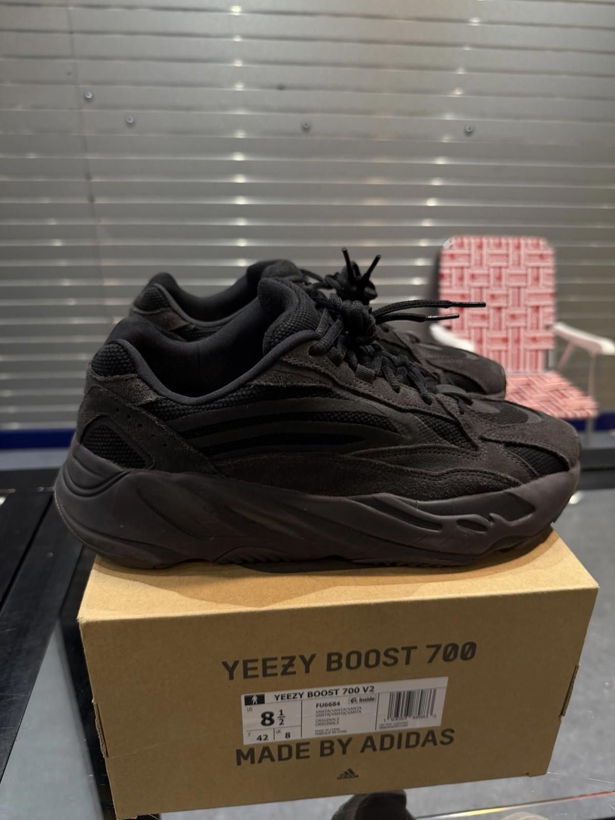 Adidas Yeezy Boost 700 V2 Vanta (FU6684) Size 8.5 100% Authentic Size US 8.5 / EU 41-42 - 2 Thumbnail