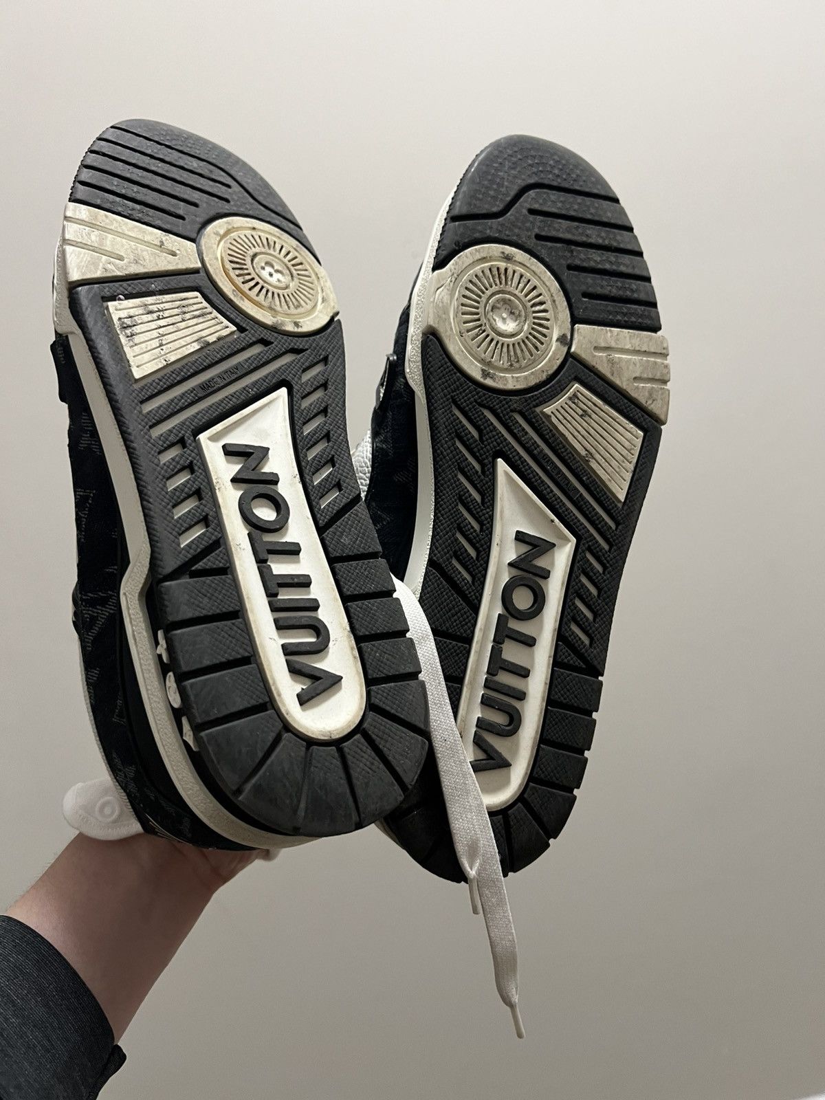 Louis Vuitton Louis Vuitton Trainer Size 7 Black Denim Size US 8 / EU 41 - 6 Thumbnail