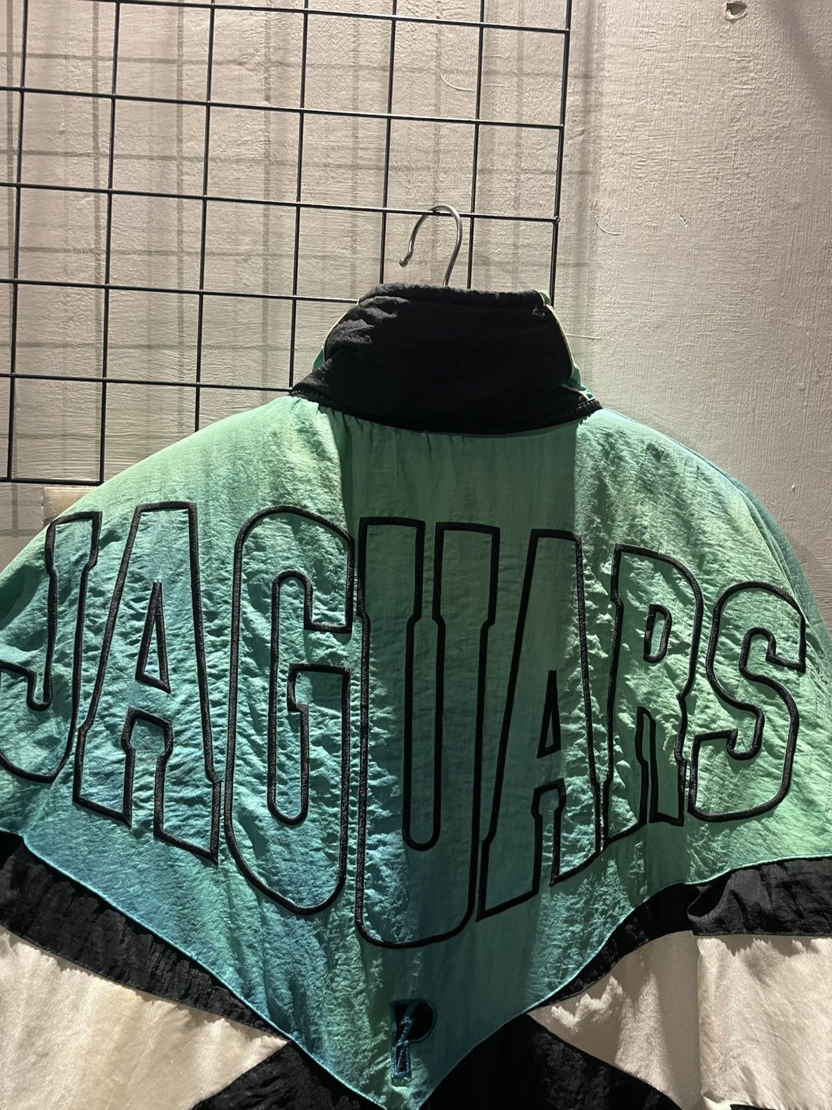 NFL × Pro Player × Vintage Vintage Pro players Jaguars Jacket Size US L / EU 52-54 / 3 - 8 Thumbnail