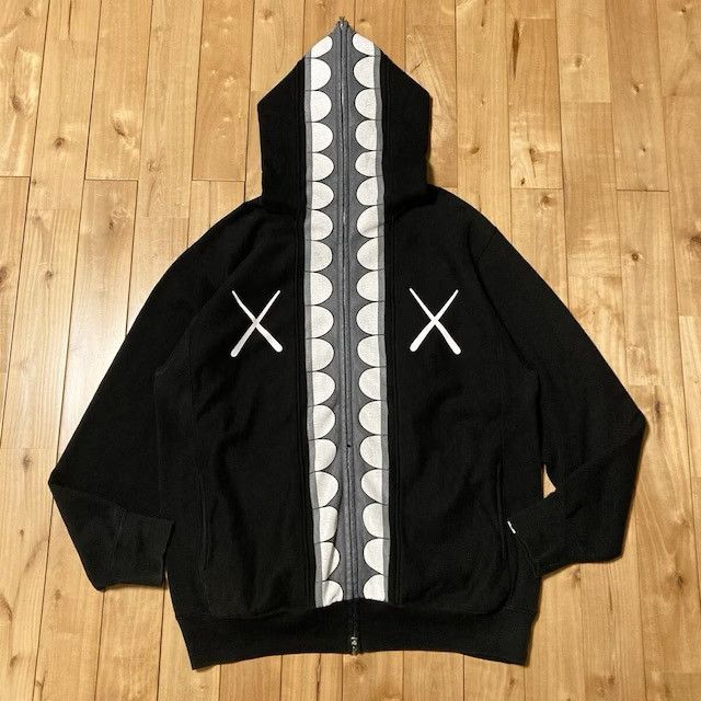 Bape × Kaws BAPE × KAWS CHOMPERS Full Zip Hoodie a bathing ape NIGO Size US XL / EU 56 / 4 - 1 Thumbnail