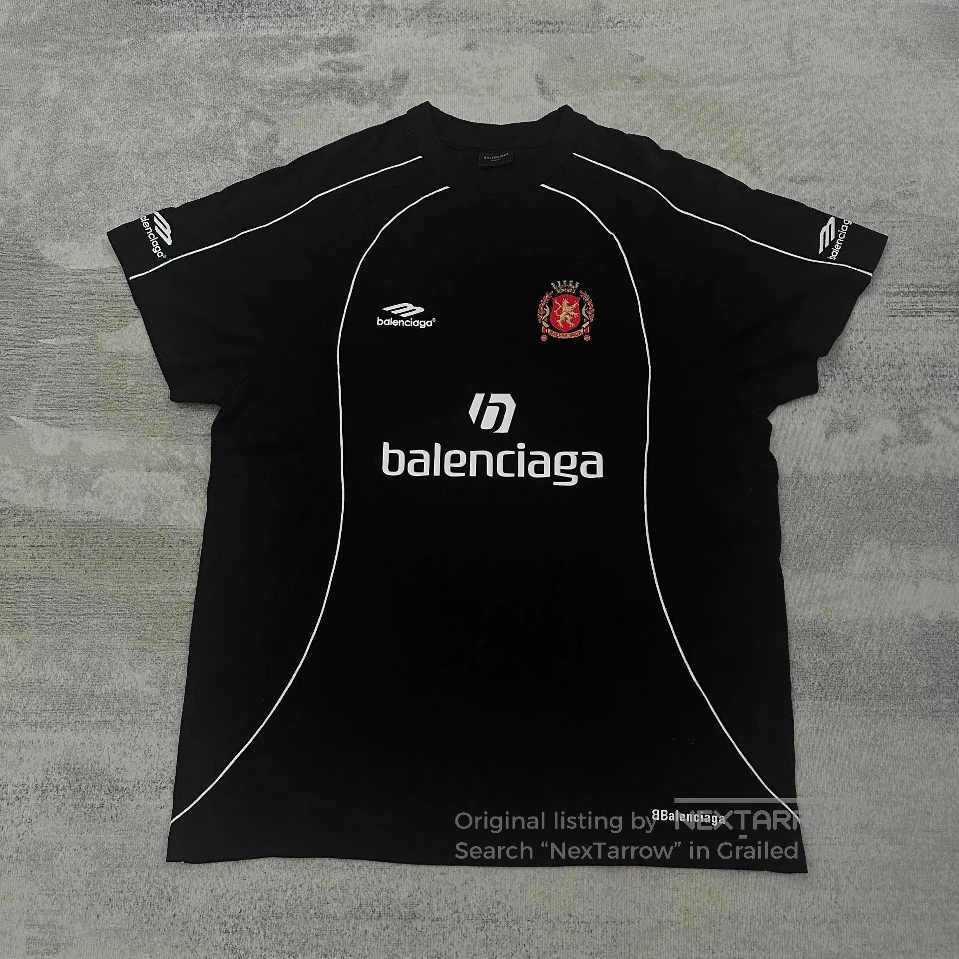 Balenciaga black paris football short sleeve shirt. Size US S / EU 44-46 / 1 - 1 Thumbnail