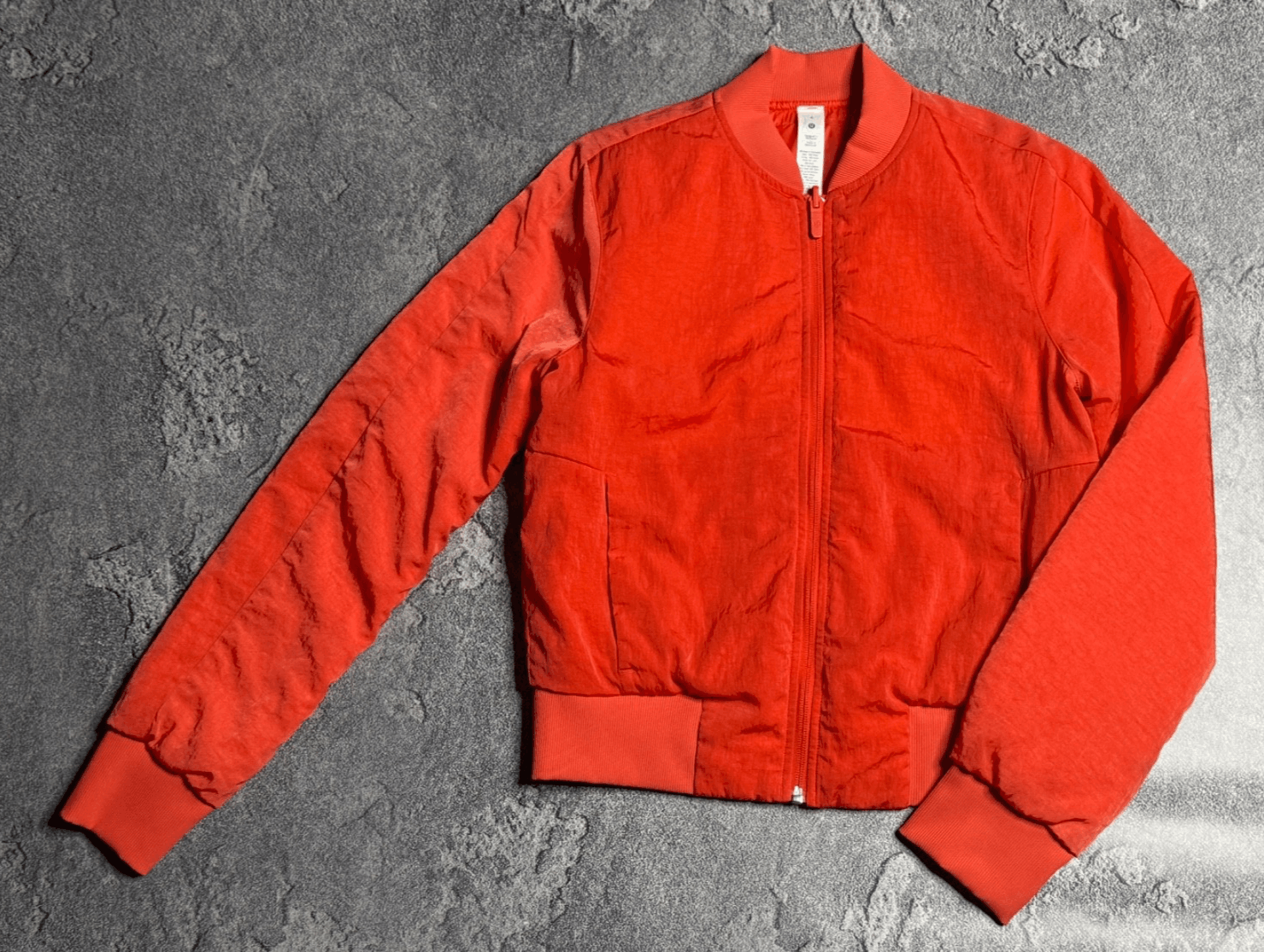 Lululemon women's nylon bomber 4