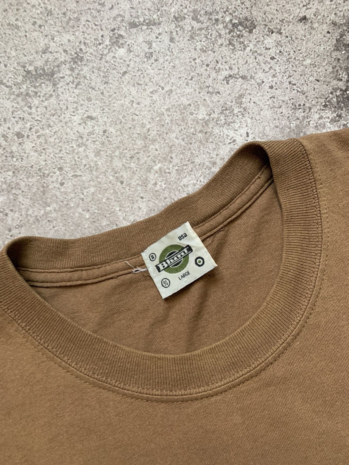 Hook-Ups × Vintage 90s Blunt Skateboards Logo Brown Tee Size US L / EU 52-54 / 3 - 3 Thumbnail