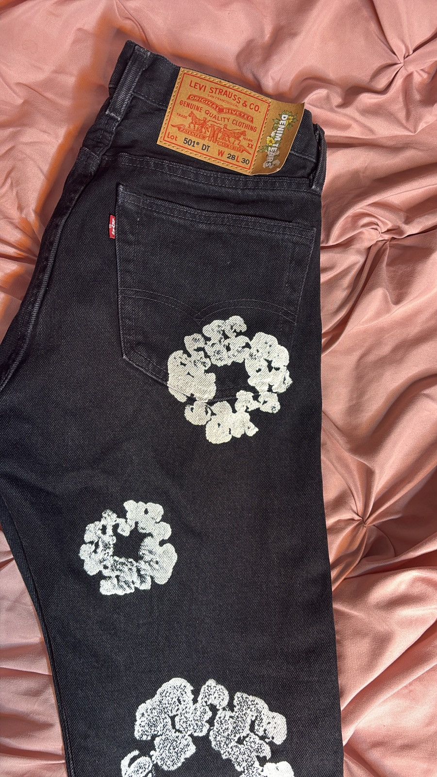 DENIM TEARS Denim Tears x Levi's Cotton Wreath Jean (black) Size US 28 / EU 44 - 4 Thumbnail