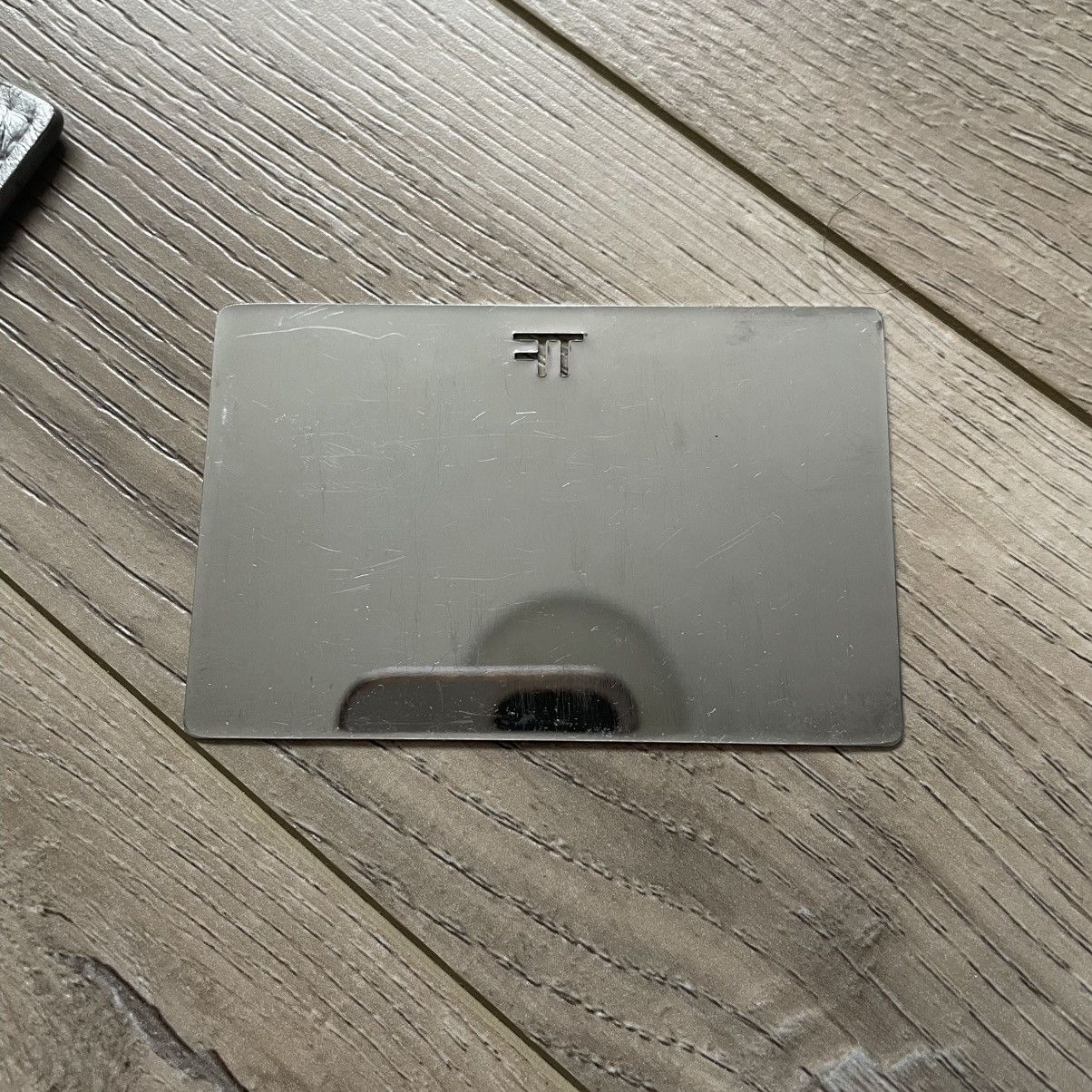 Tom Ford Tom Ford Metallic Silver Leather Card Holder and Mirror Size ONE SIZE - 5 Thumbnail