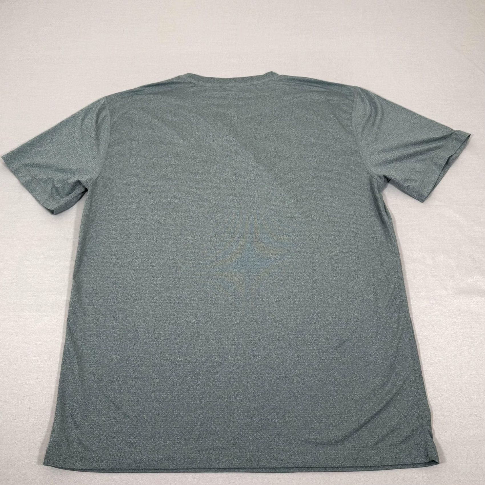 Vuori Vuori Shirt Mens XL Blue Tradewind Performance Pocket Lightweight Gym Run Tee Size US XL / EU 56 / 4 - 6 Thumbnail