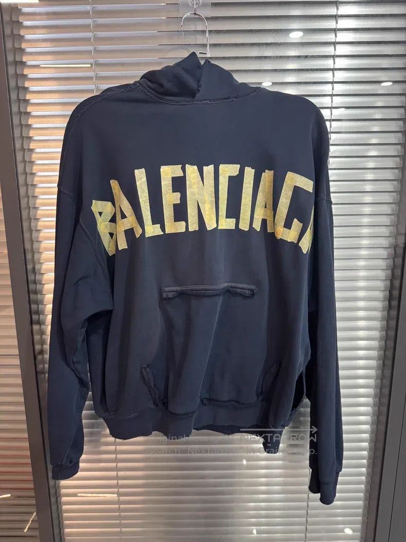 Balenciaga Balenciaga Logo Letter Printed Casual Loose Fit Hoodie Size US XS / EU 42 / 0 - 1 Thumbnail