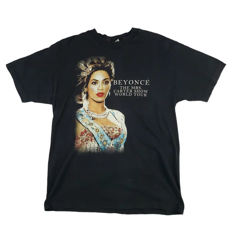 Band Tees × Beyonce × Vintage 🔥Vintage Beyonce Tour Tee🔥 | Grailed
