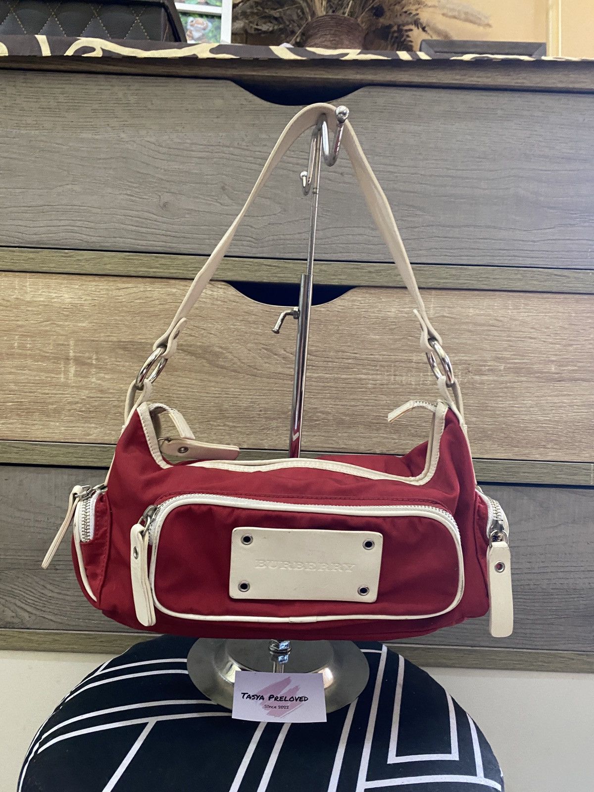 Burberry Burberry Red Nilon Shoulder Bag Size ONE SIZE - 3 Thumbnail
