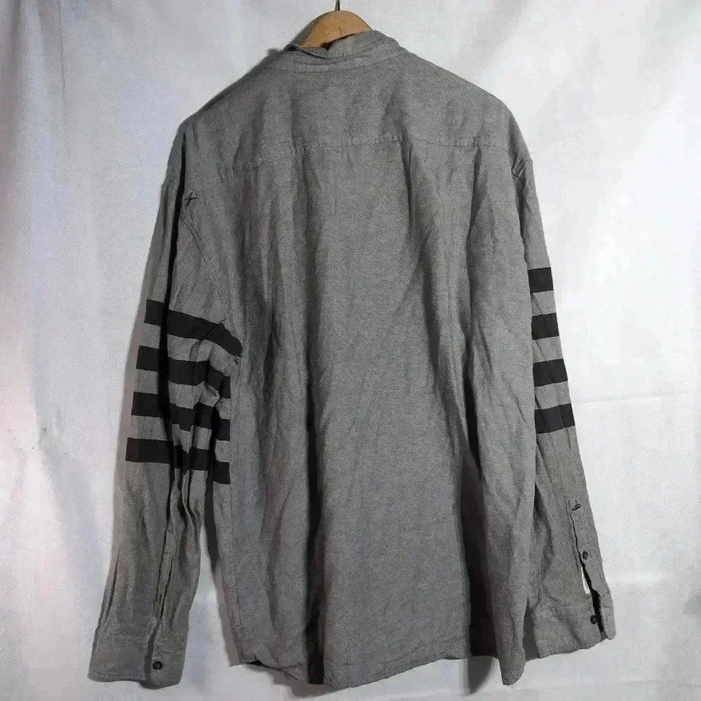 Marc Ecko Vintage Marc Ecko Gray Black button down sz XXL Cut and Sew Size US XXL / EU 58 / 5 - 6 Thumbnail