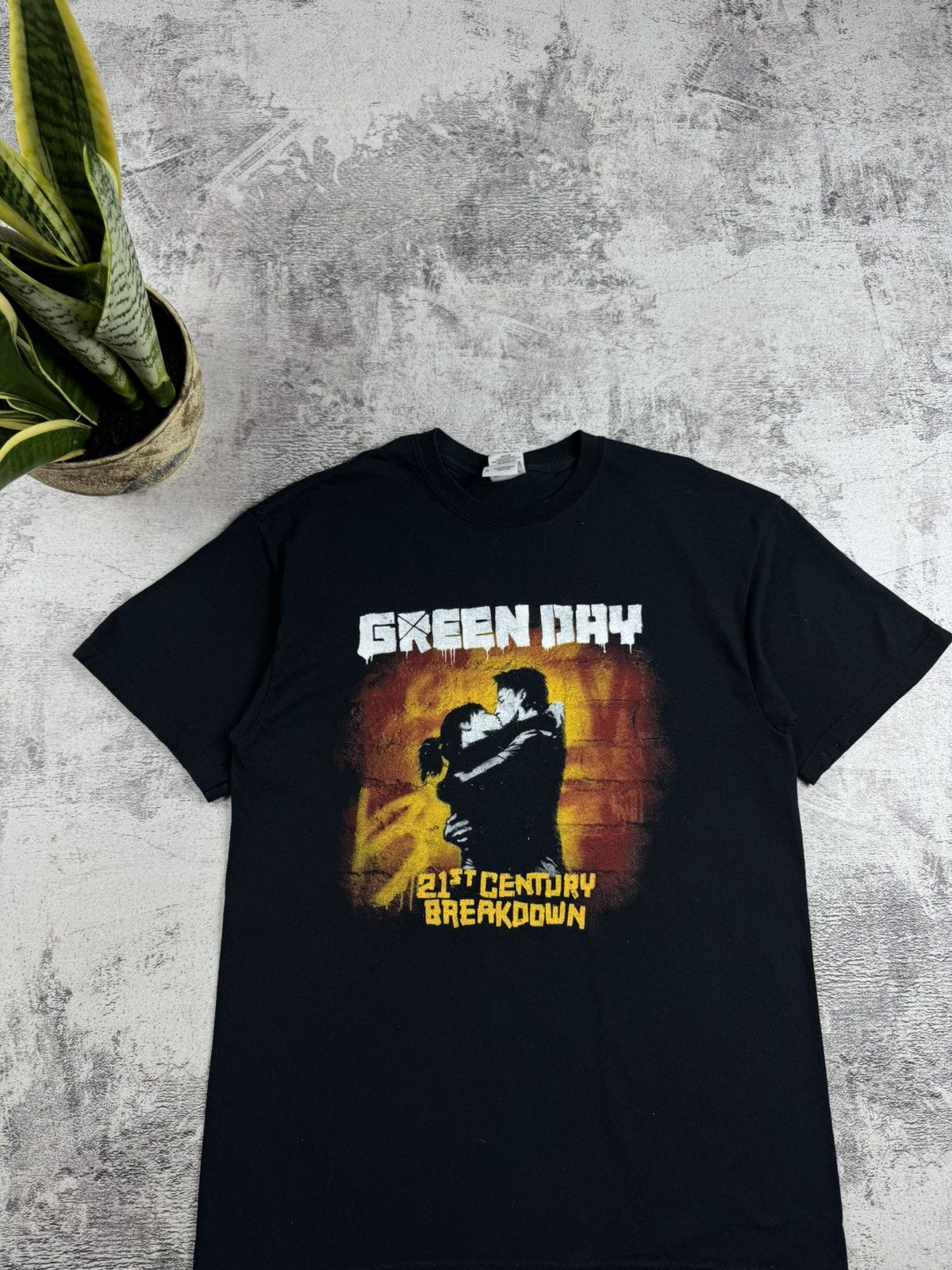 Band Tees Green Day 2009 Men’s Metal Rock Tour Rap Faded Merch Devil Band T Shirt Jersey Size US M / EU 48-50 / 2 - 5 Thumbnail