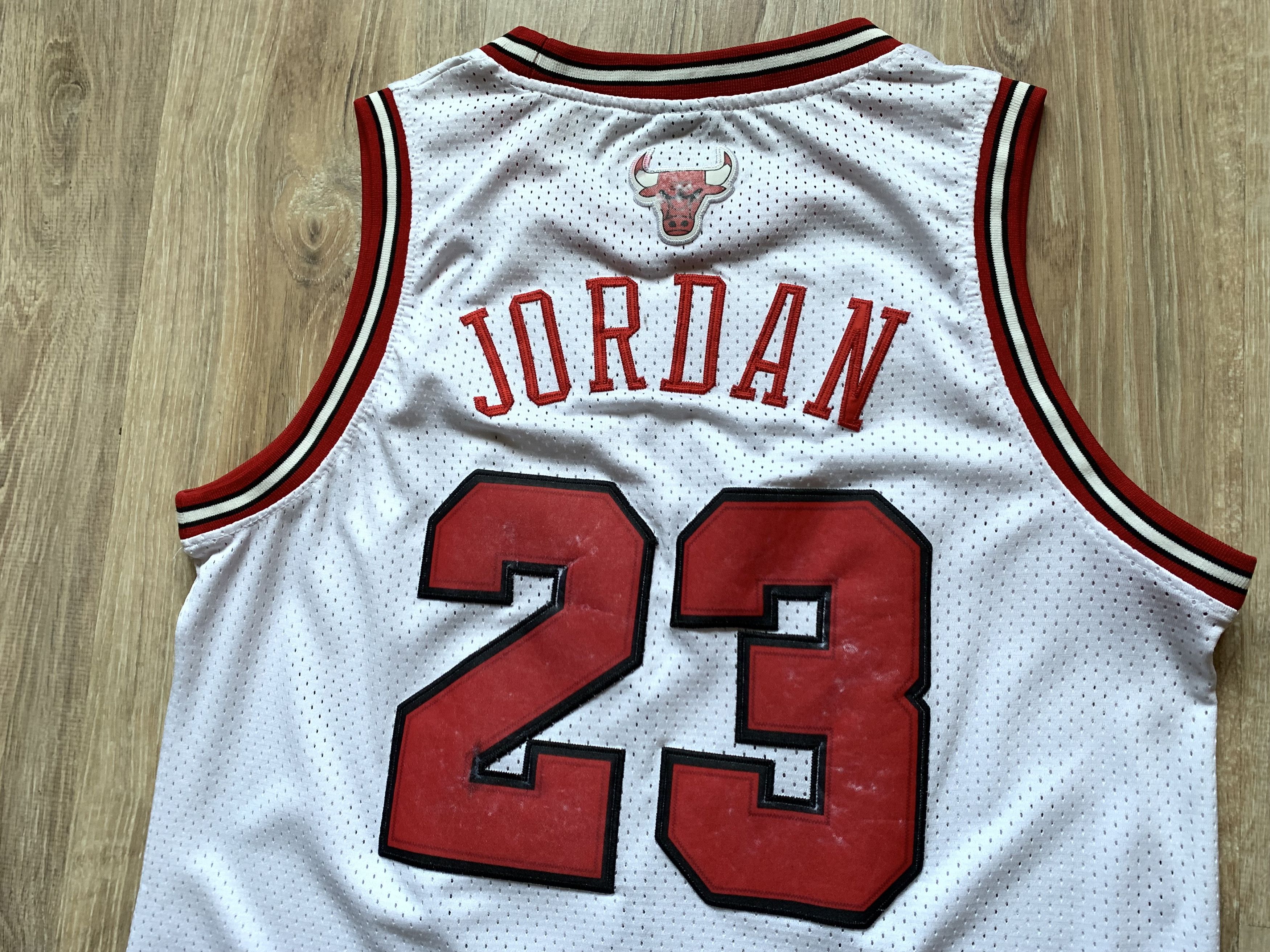 NBA × Vintage Authentic Michael Jordan Nike Chicago Bulls Jersey #23 Size US M / EU 48-50 / 2 - 7 Thumbnail