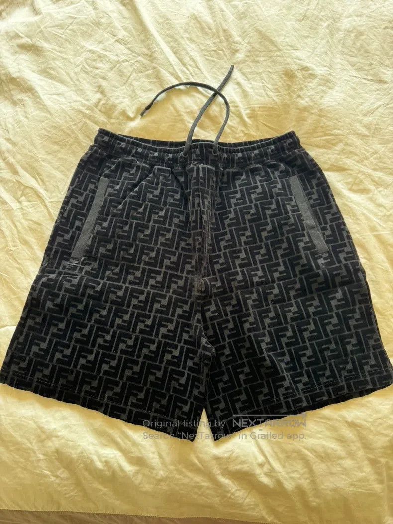 Fendi Fendi logo shorts Size US 34 / EU 50 - 1 Thumbnail
