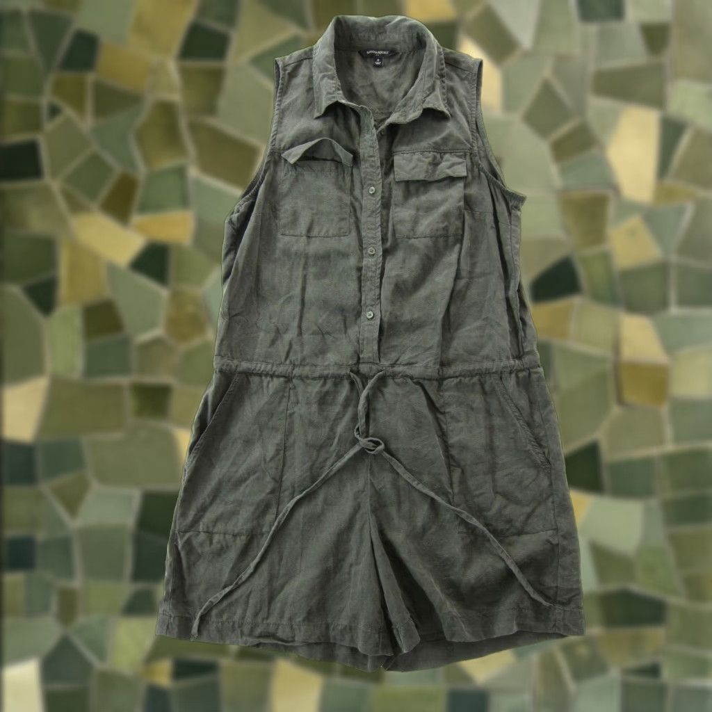 Banana Republic Banana Republic Rayon Army Green Collar Sleeveless Romper Jumpsuit Shorts 8 Size 30" / US 8 / IT 44 - 1 Thumbnail