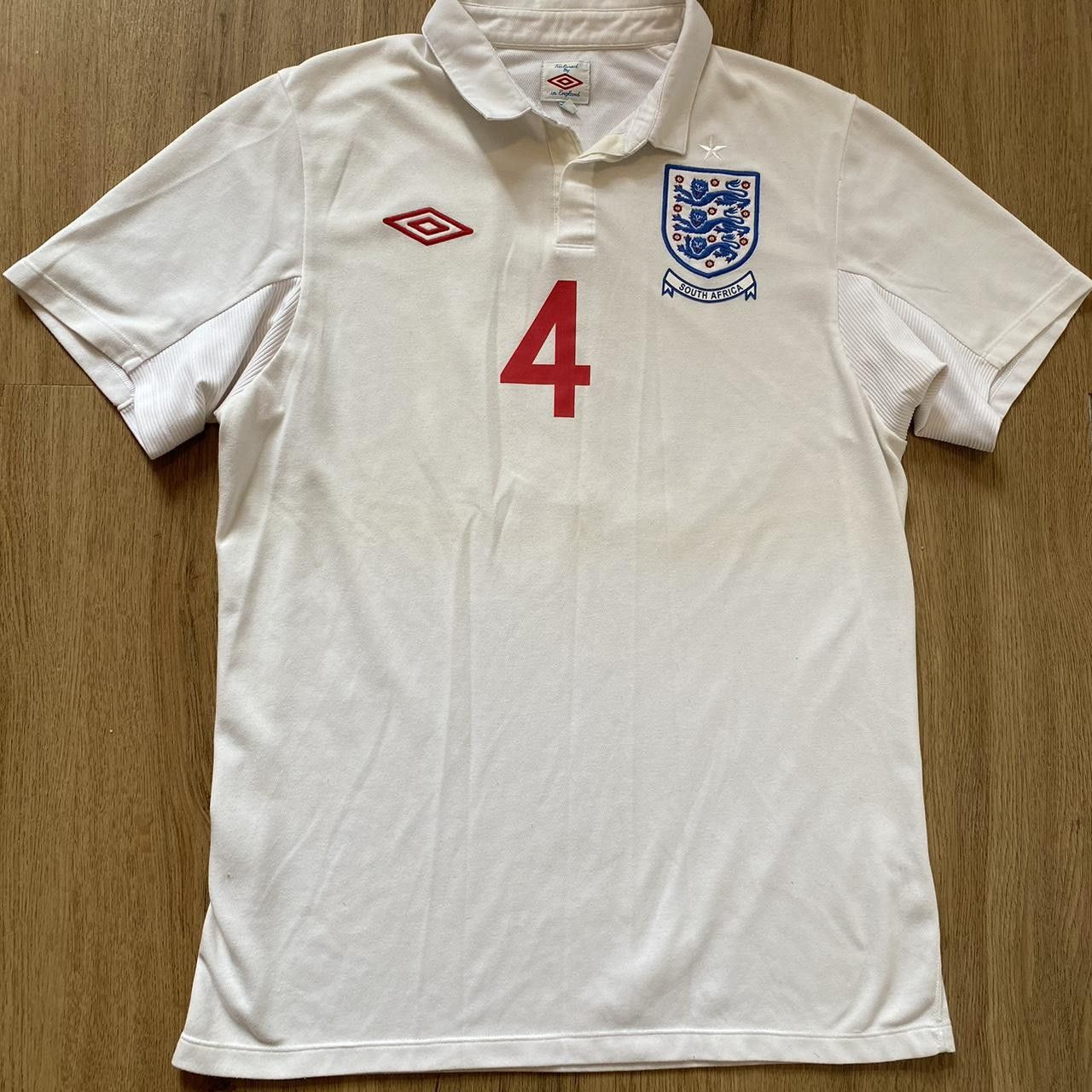 Umbro 2010-11 *4 Gerrard England Umbro Shirt Player issue Size US M / EU 48-50 / 2 - 2 Thumbnail