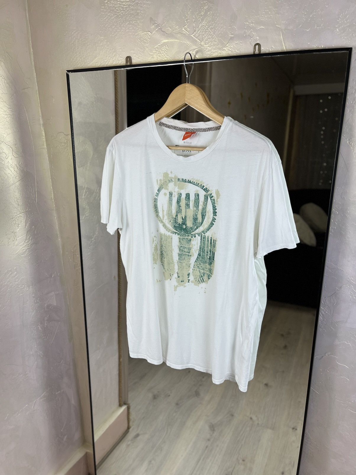Hugo Boss BOSS Hugo Boss Slim Fit Abstract Graphic Tee White Size US XXL / EU 58 / 5 - 1 Thumbnail