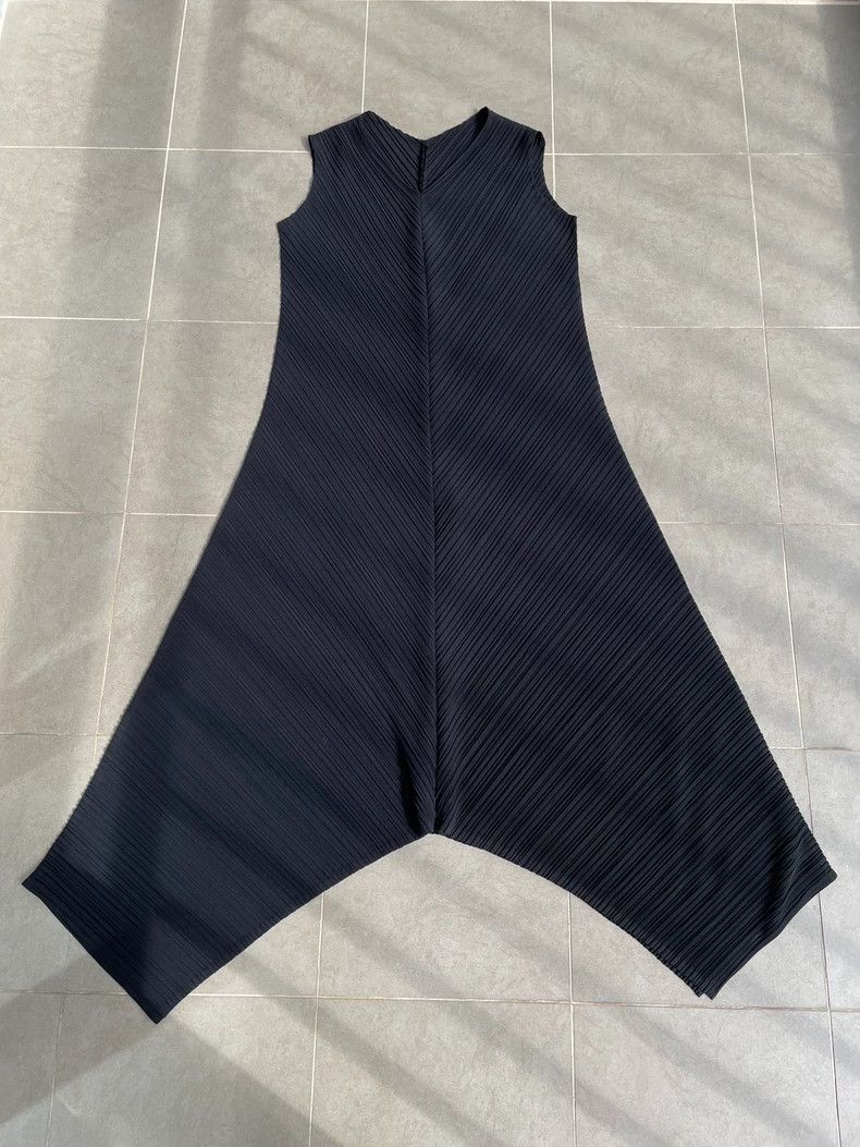 Issey Miyake Issey Miyake Irregular-shaped fishtail dress Size M / US 6-8 / IT 42-44 - 3 Thumbnail