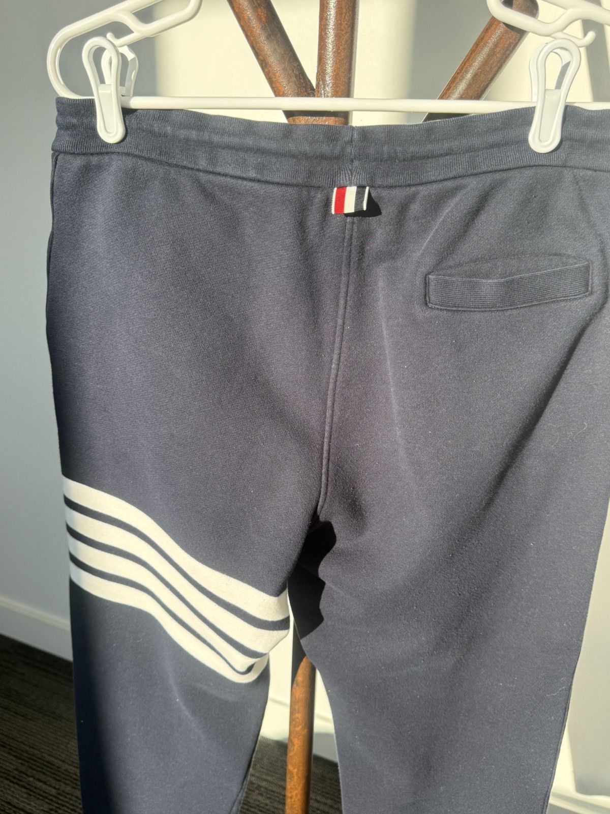 Thom Browne Thom Browne 4 bar sweatpants Size US 34 / EU 50 - 6 Thumbnail