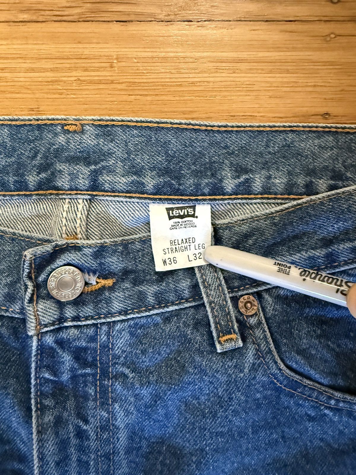 Levi's Vintage Levi’s 36 x32 Relaxed Straight Leg Denim Red Tab 90s Size US 36 / EU 52 - 3 Thumbnail